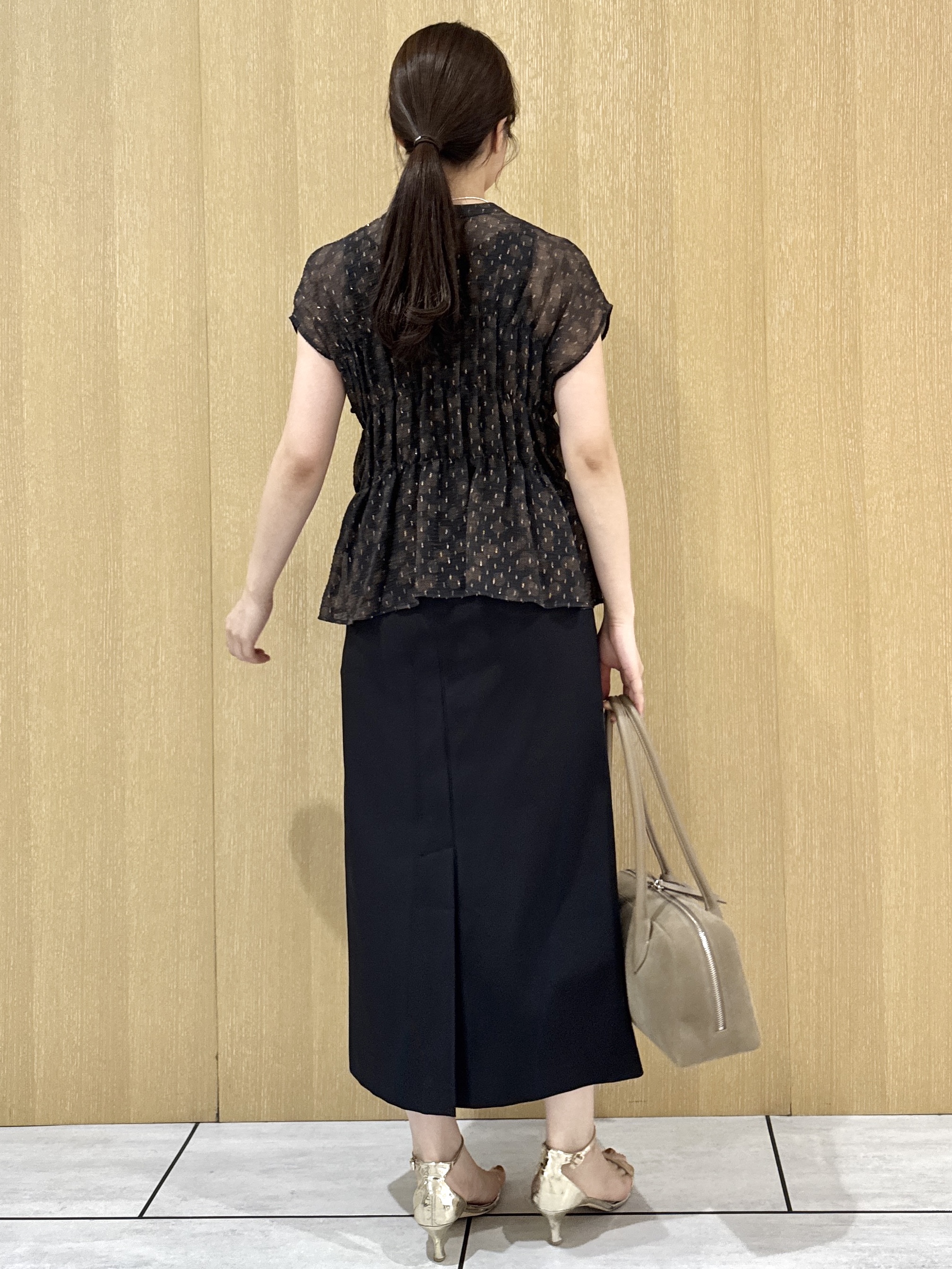 nanaさんの「UNTITLED｜ヴィンテージドットブラウス」を使ったコーディネート