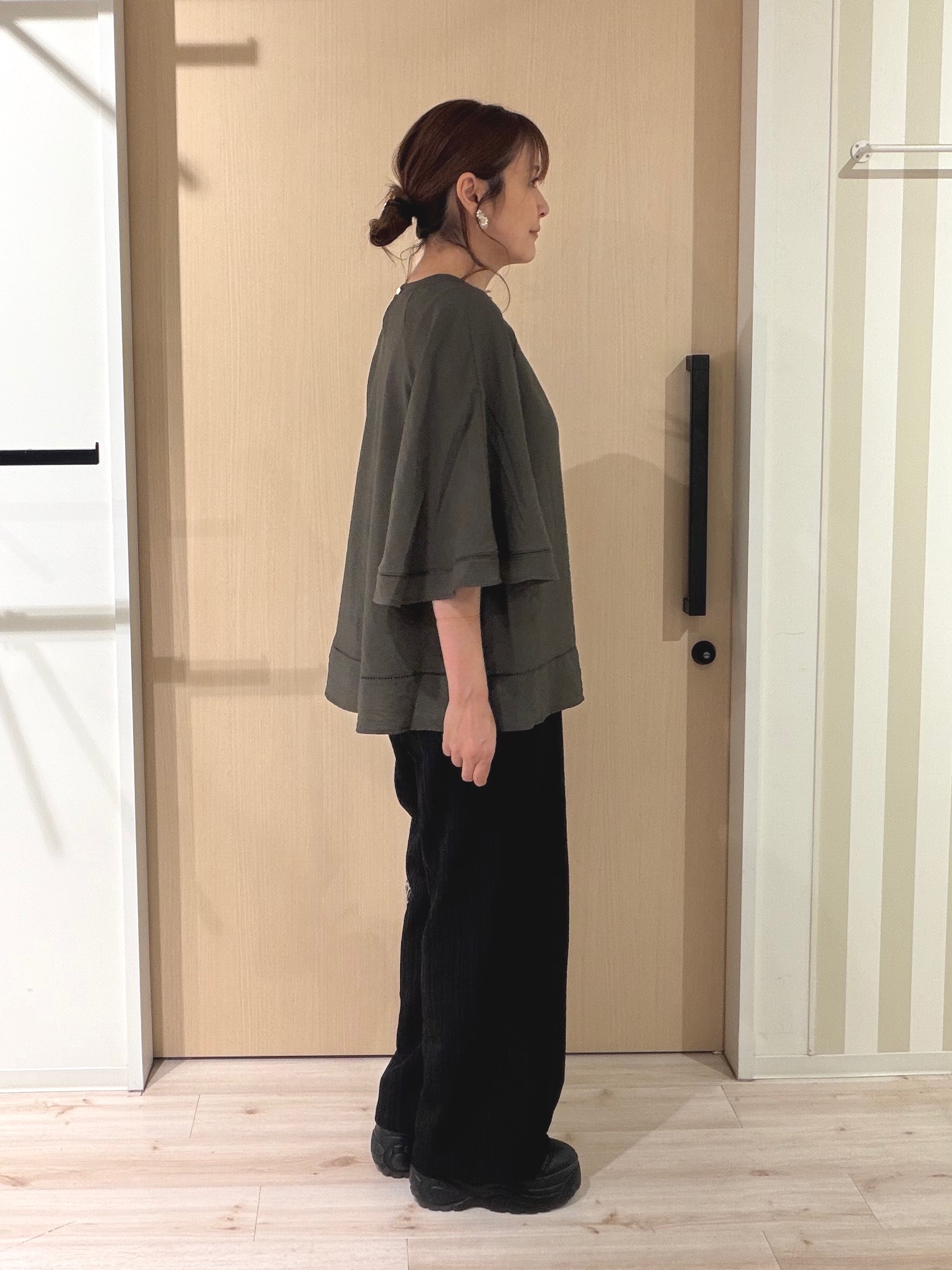 funafunaさんの「SHOO･LA･RUE｜【ひんやり/S-LL/体型カバー】はしごレースが涼し気な スラブポンチョ風ブラウス」を使ったコーディネート