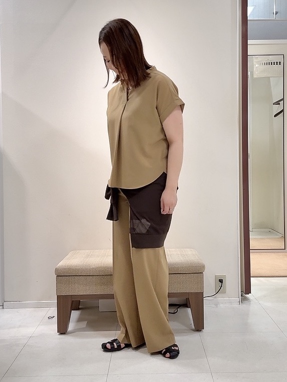 YUIさんの「UNTITLED｜【7色展開/ゆったり/ショート丈】シアートリコットカーディガン」を使ったコーディネート