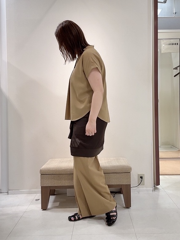 YUIさんの「UNTITLED｜【7色展開/ゆったり/ショート丈】シアートリコットカーディガン」を使ったコーディネート
