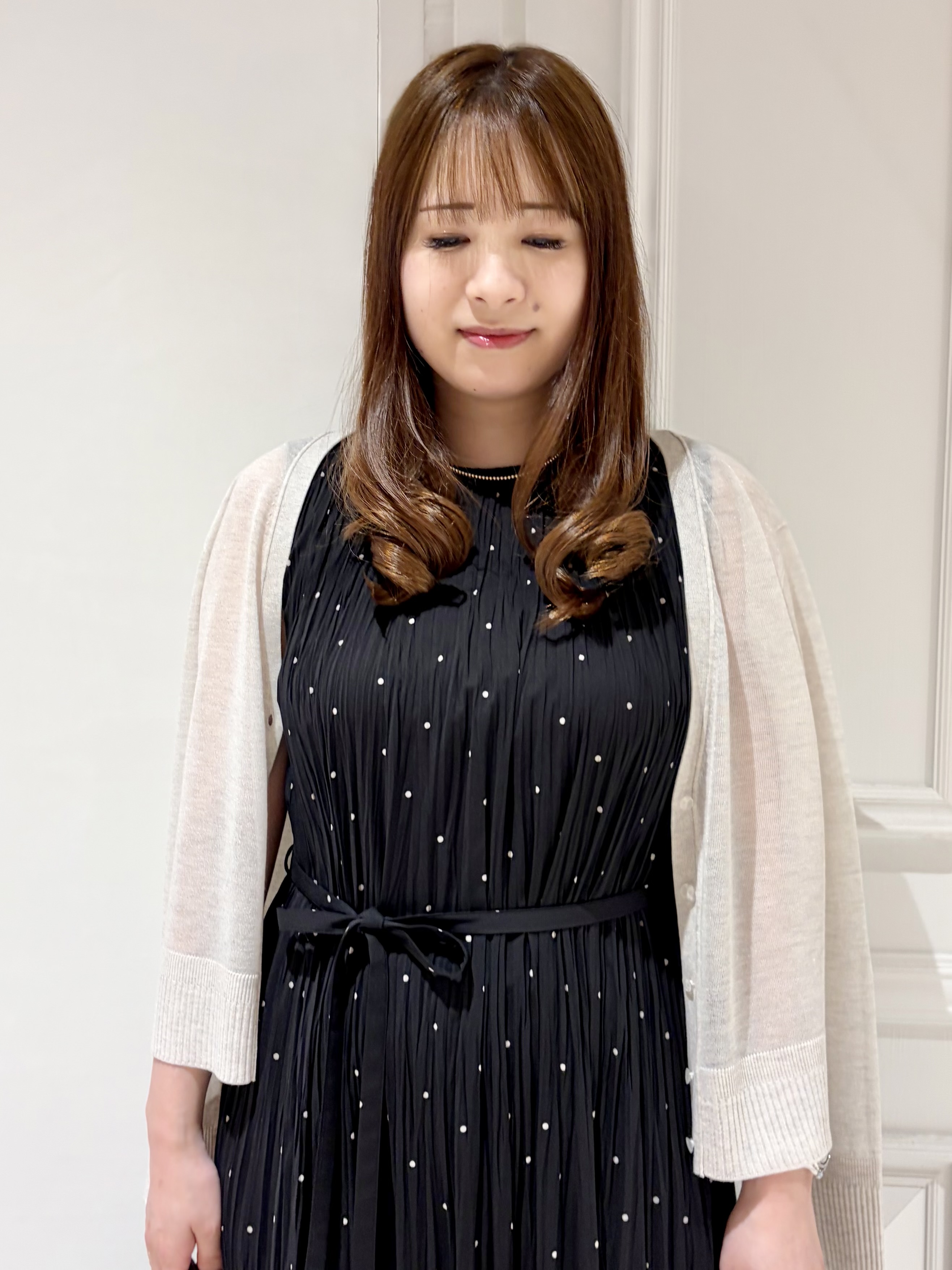 minowaさんの「DRESSTERIOR｜【日除け/冷房対策】ウォッシャブルシアーカーディガン」を使ったコーディネート
