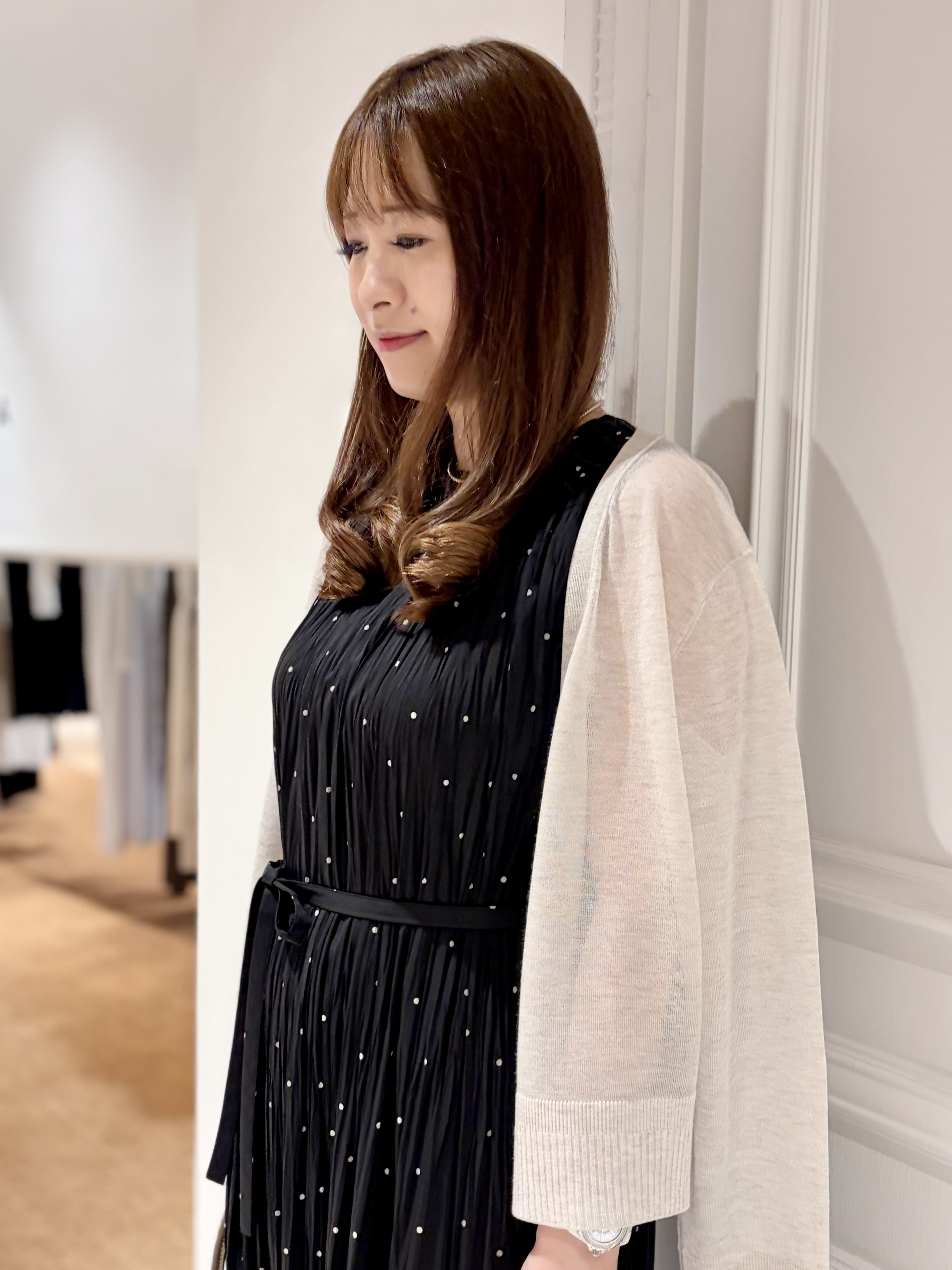 minowaさんの「DRESSTERIOR｜【日除け/冷房対策】ウォッシャブルシアーカーディガン」を使ったコーディネート