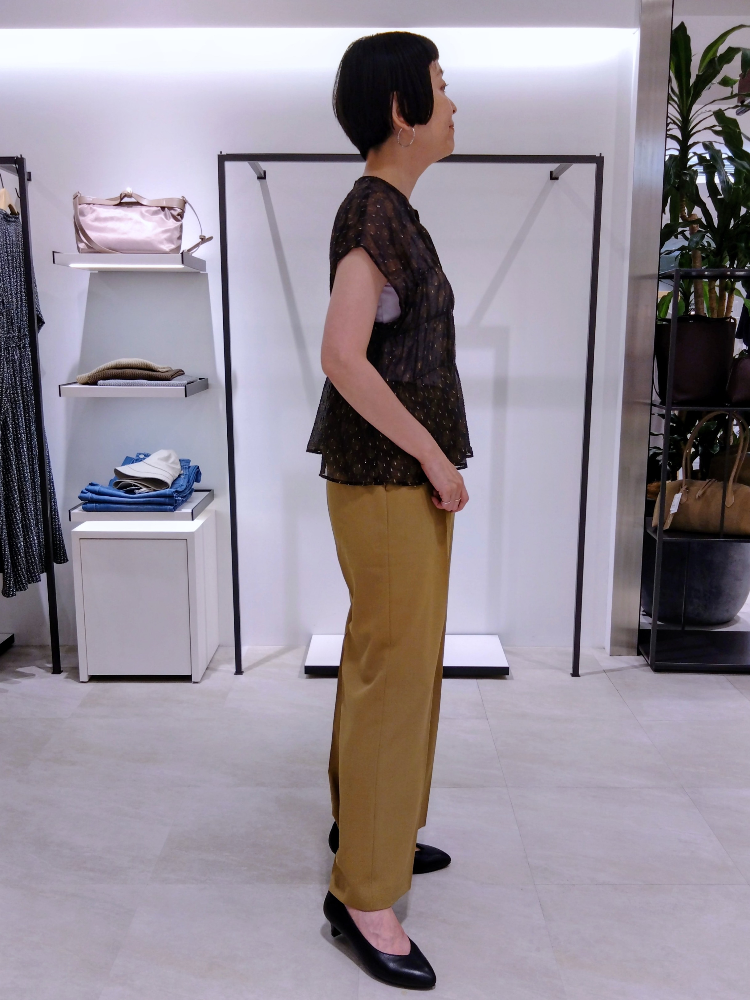 まちこさんの「UNTITLED｜ヴィンテージドットブラウス」を使ったコーディネート