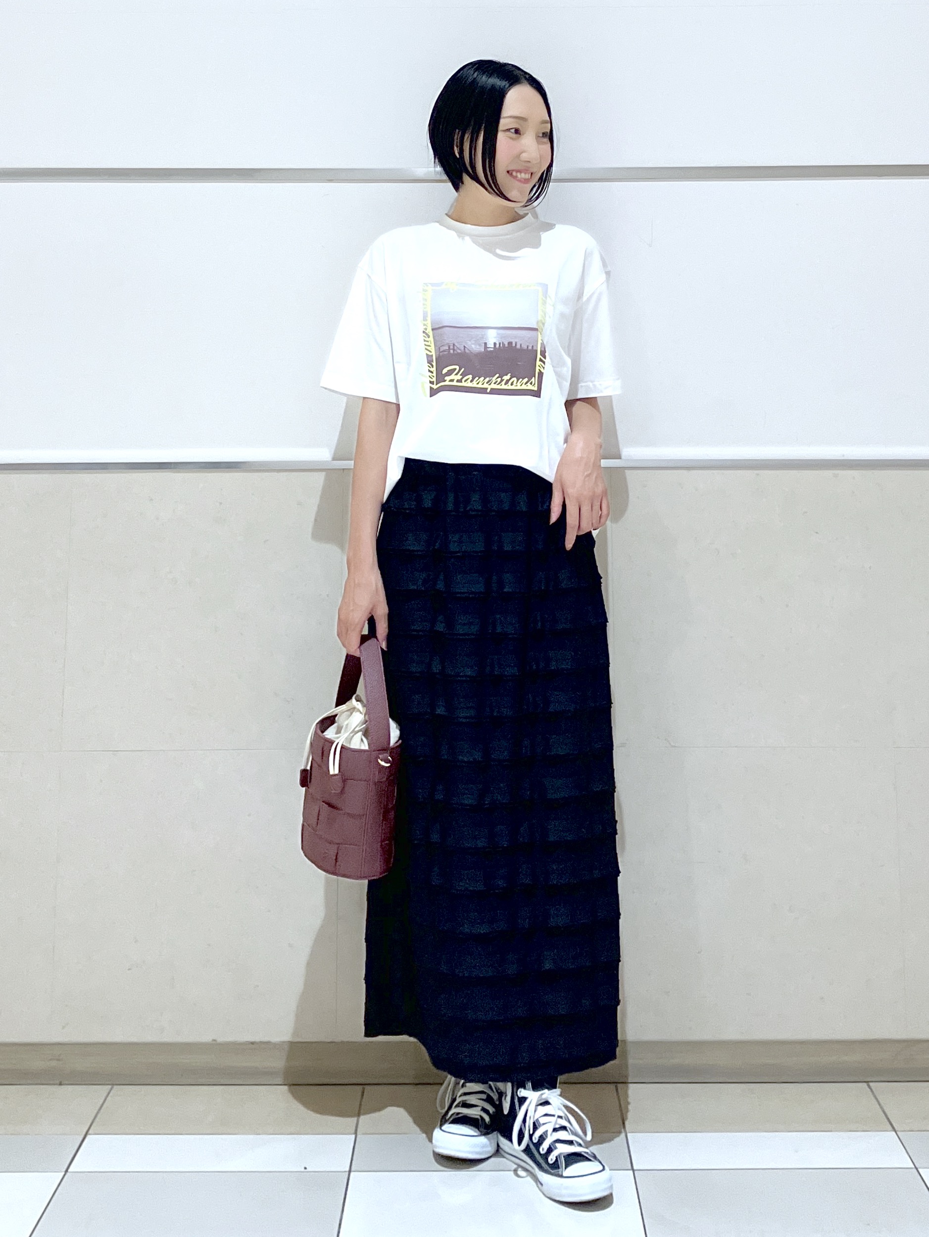 eriko さんの「Dessin｜グラフィックデザイン Tシャツ」を使ったコーディネート