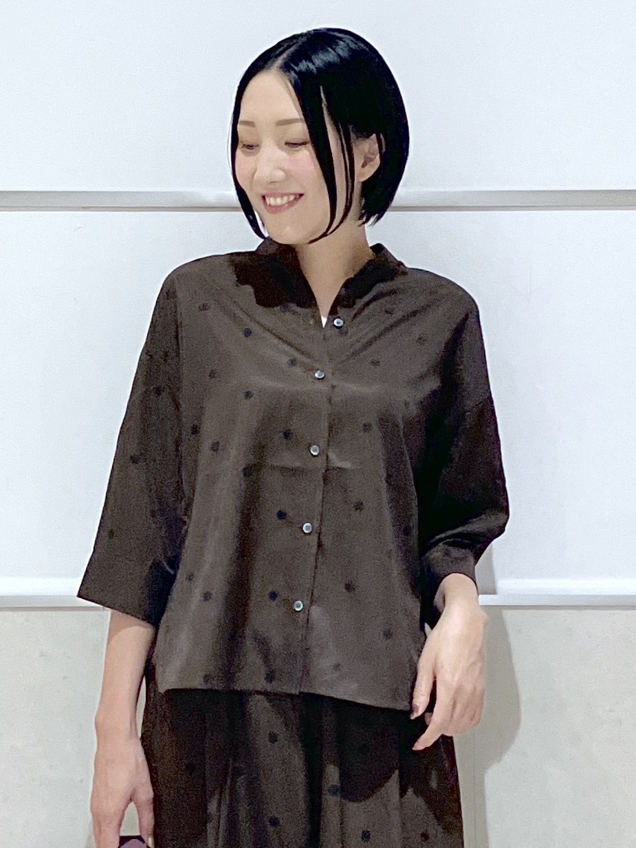 eriko さんの「Dessin｜【セットアップ可】ドットプリント ハーフスリーブシャツ」を使ったコーディネート