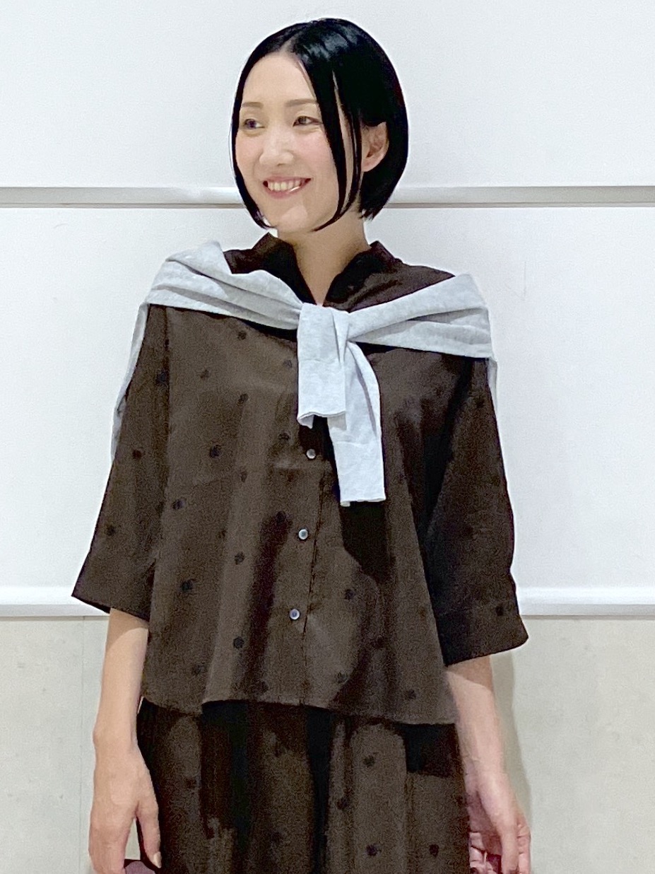 eriko さんの「Dessin｜【セットアップ可】ドットプリント ハーフスリーブシャツ」を使ったコーディネート
