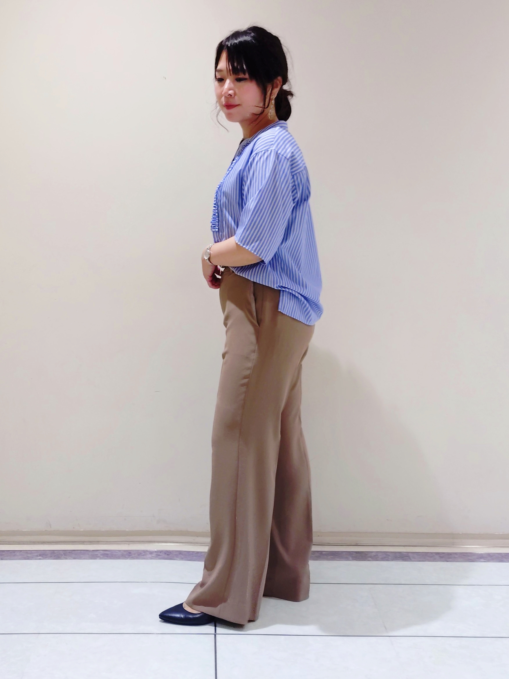 TOMOMIさんの「INDIVI｜【新作登場！着る日傘】 ワイドストレートパンツ」を使ったコーディネート