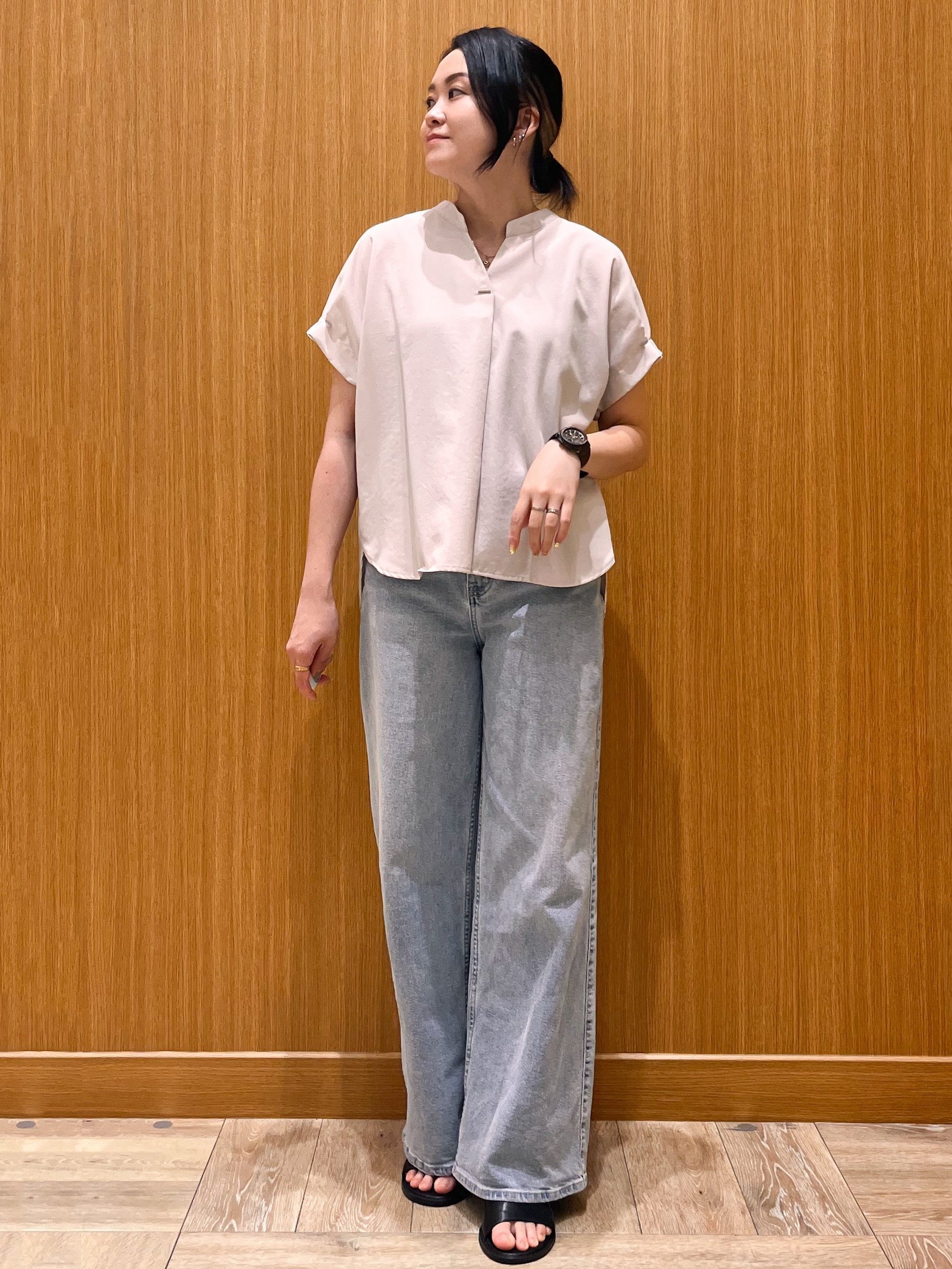 aさんの「OPAQUE.CLIP｜【接触冷感／吸水速乾】タックスキッパーブラウス《防シワ／イージーアイロン／洗濯機OK／9col》」を使ったコーディネート