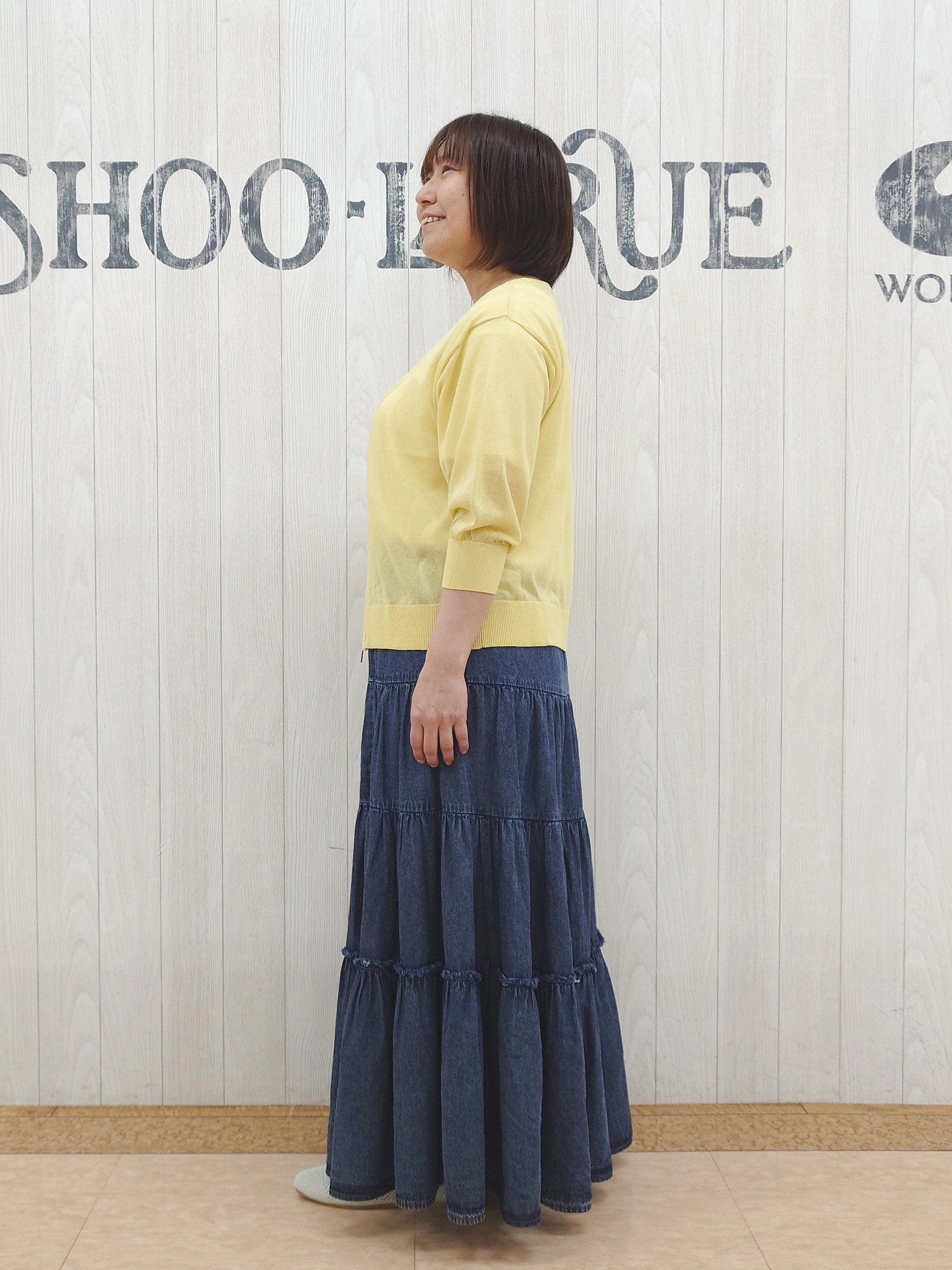 とろろさんの「SHOO･LA･RUE｜【ひんやり/洗濯機可/S-LL】程よいVネックですっきり魅せる ジップアップ 7分袖シアーカーディガ」を使ったコーディネート