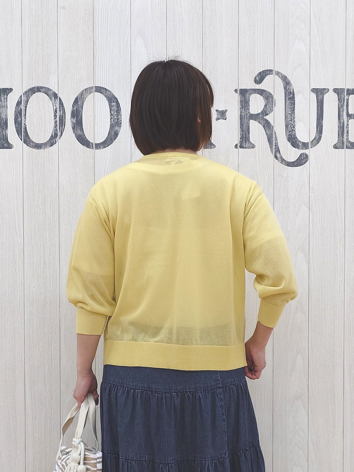 とろろさんの「SHOO･LA･RUE｜【ひんやり/洗濯機可/S-LL】程よいVネックですっきり魅せる ジップアップ 7分袖シアーカーディガ」を使ったコーディネート