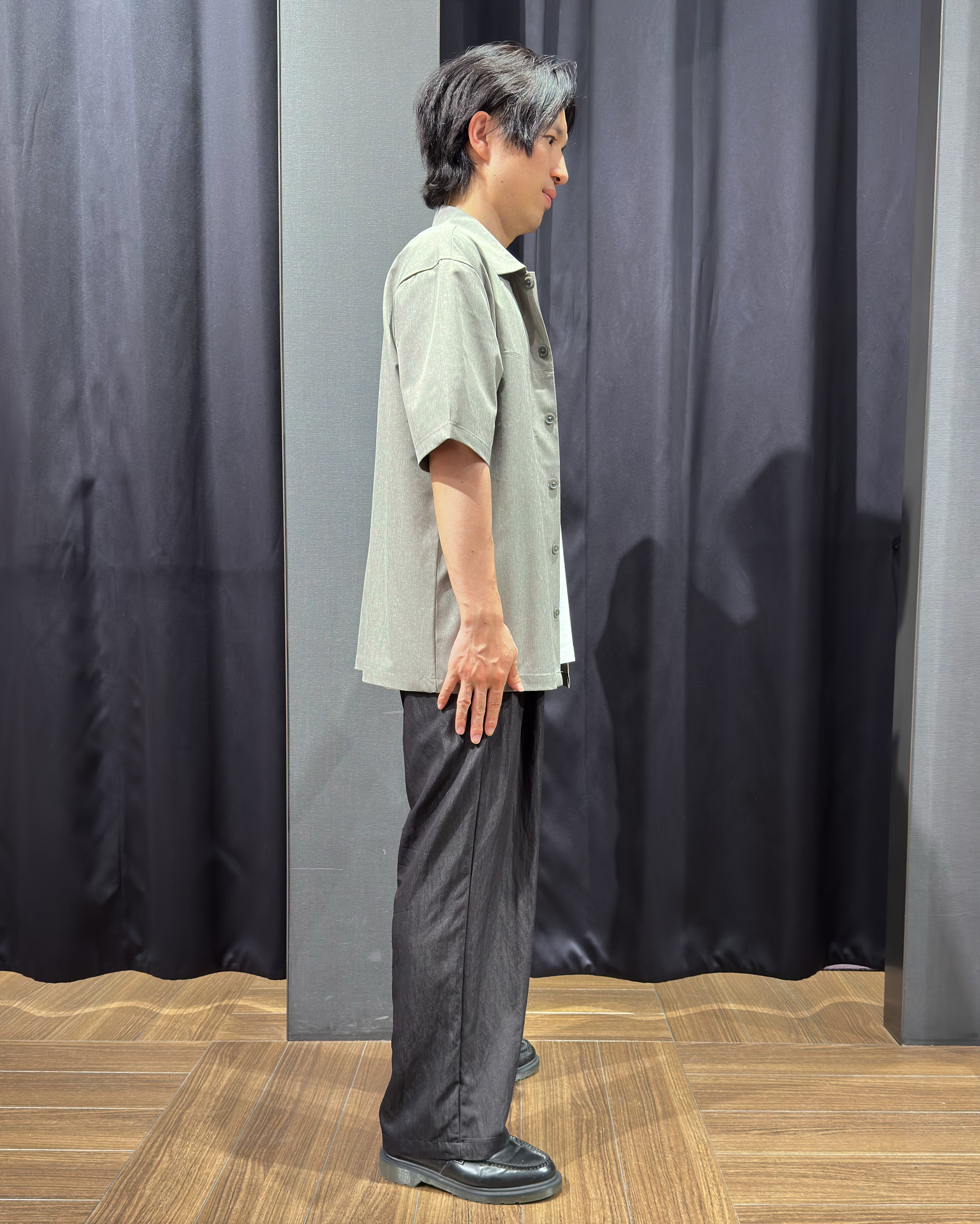 tomoyaさんの「THE SHOP TK｜【吸水速乾／接触冷感／防シワ／マシンウォッシャブル】ハイドロクール 半袖シャツ」を使ったコーディネート