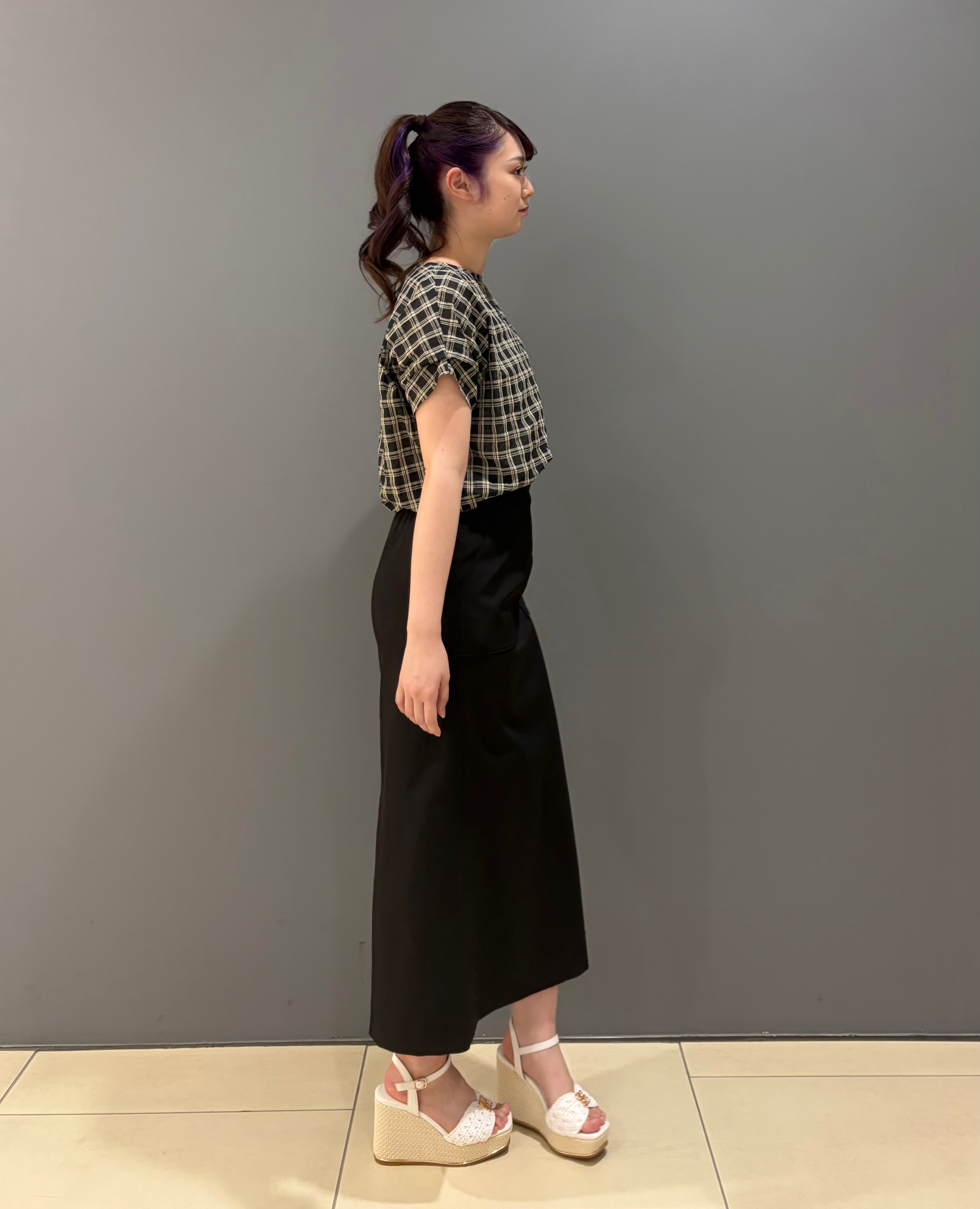 miさんの「UNTITLED｜シアーチェックブラウス」を使ったコーディネート