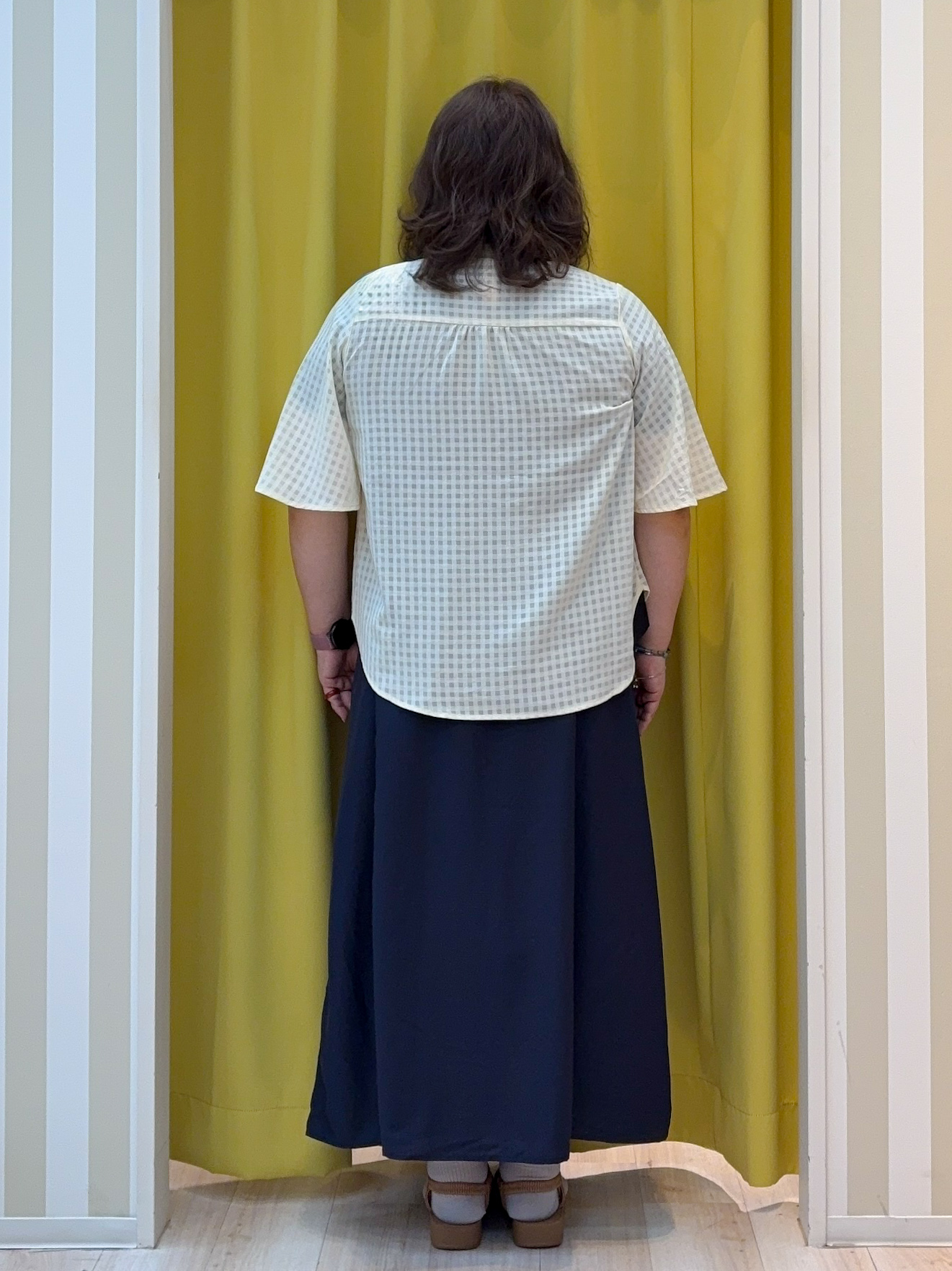 kotoさんさんの「SHOO･LA･RUE｜ギンガムシアーブラウス」を使ったコーディネート
