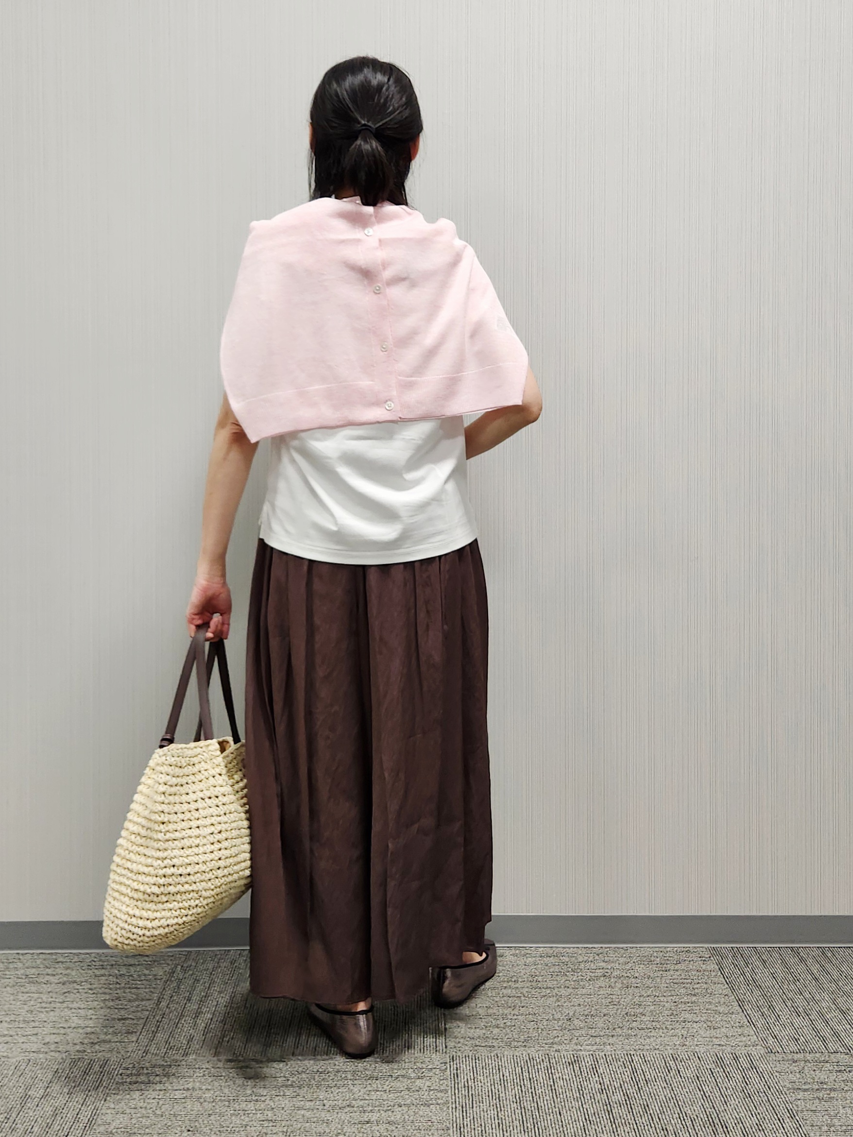 naraさんの「Dessin｜【UVカット/接触冷感】美光沢カットソー」を使ったコーディネート