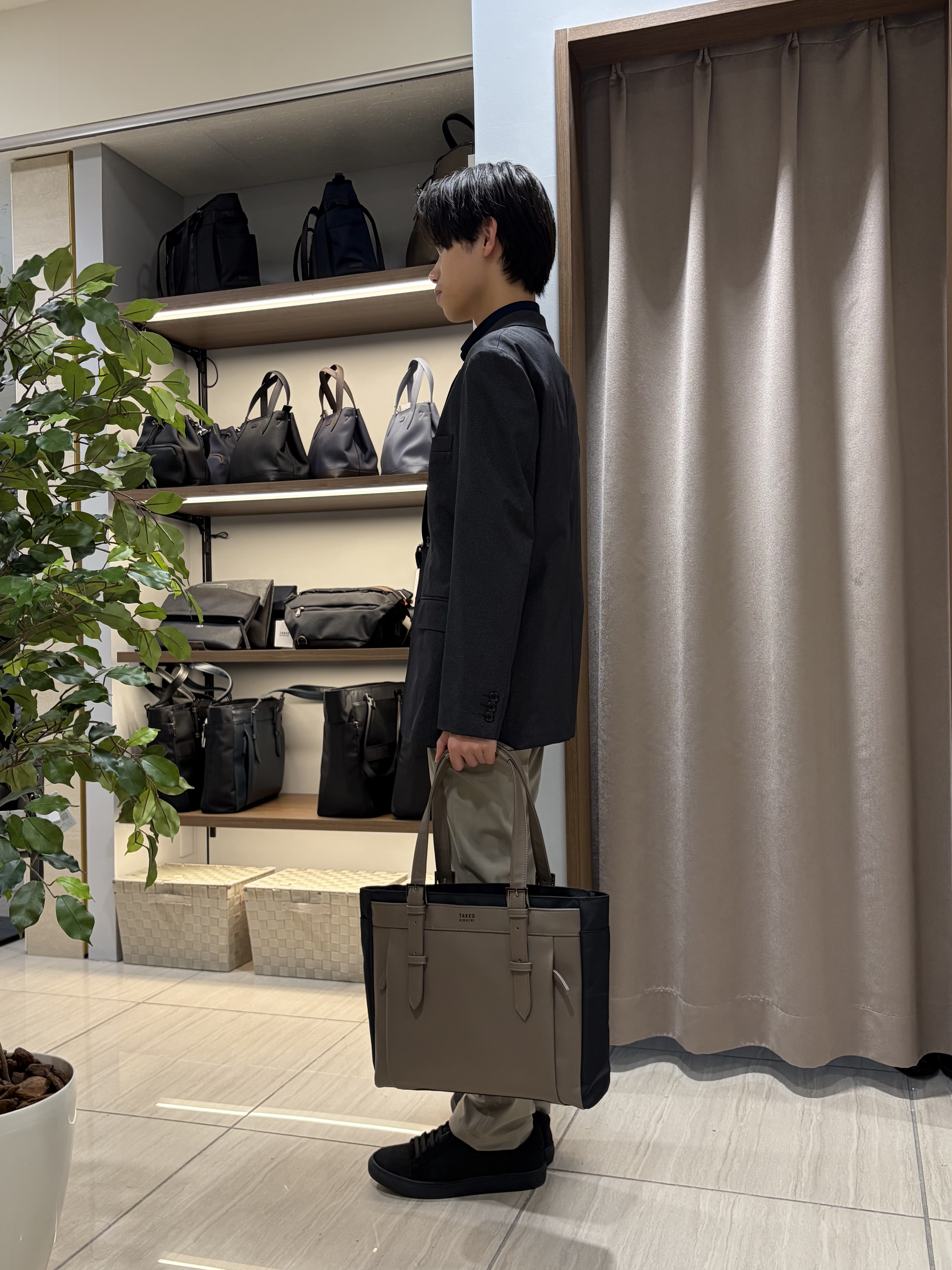 hiroさんの「TAKEO KIKUCHI｜【通気性】ジャージ千鳥柄 ジャケット」を使ったコーディネート