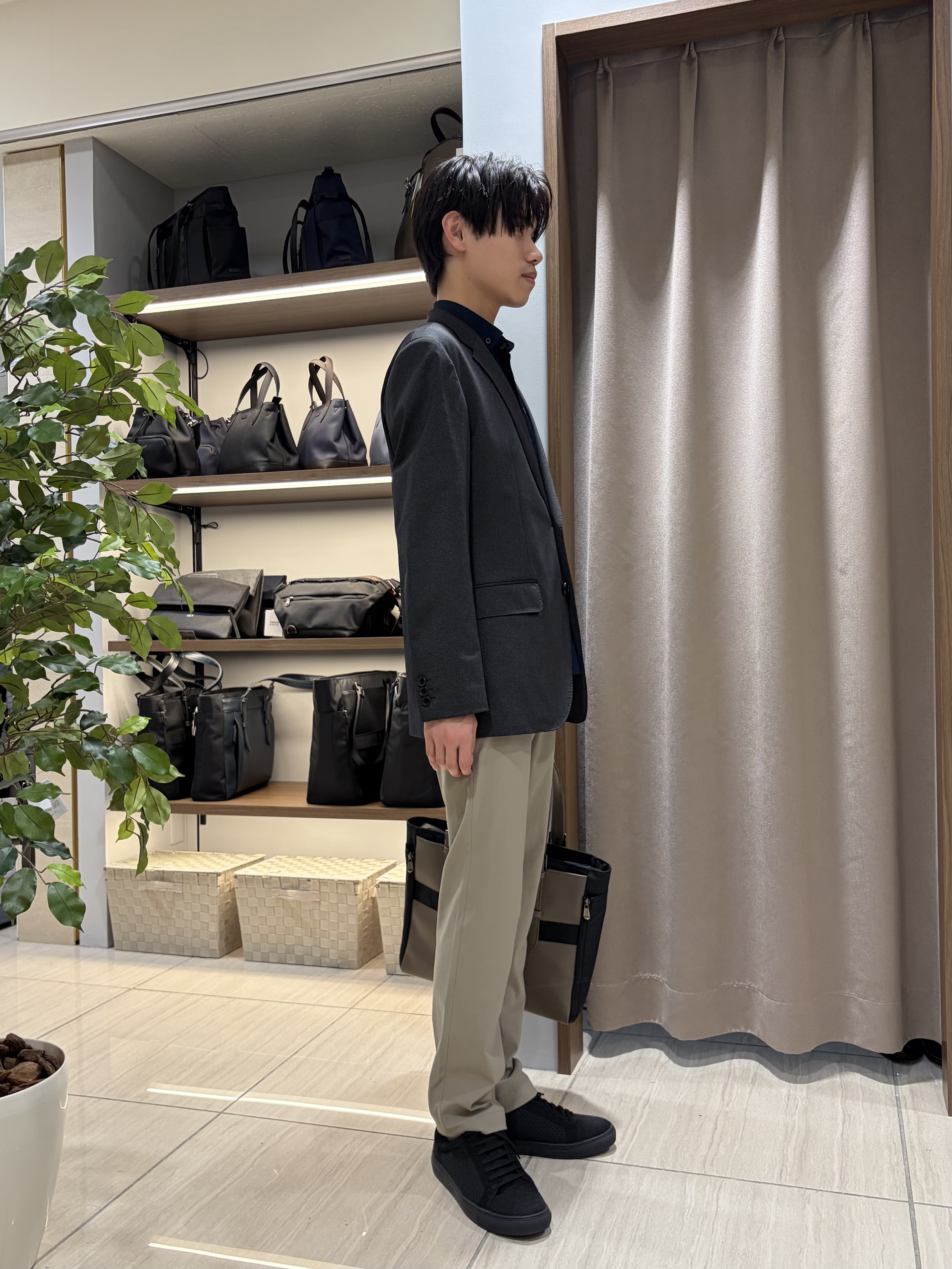 hiroさんの「TAKEO KIKUCHI｜【通気性】ジャージ千鳥柄 ジャケット」を使ったコーディネート