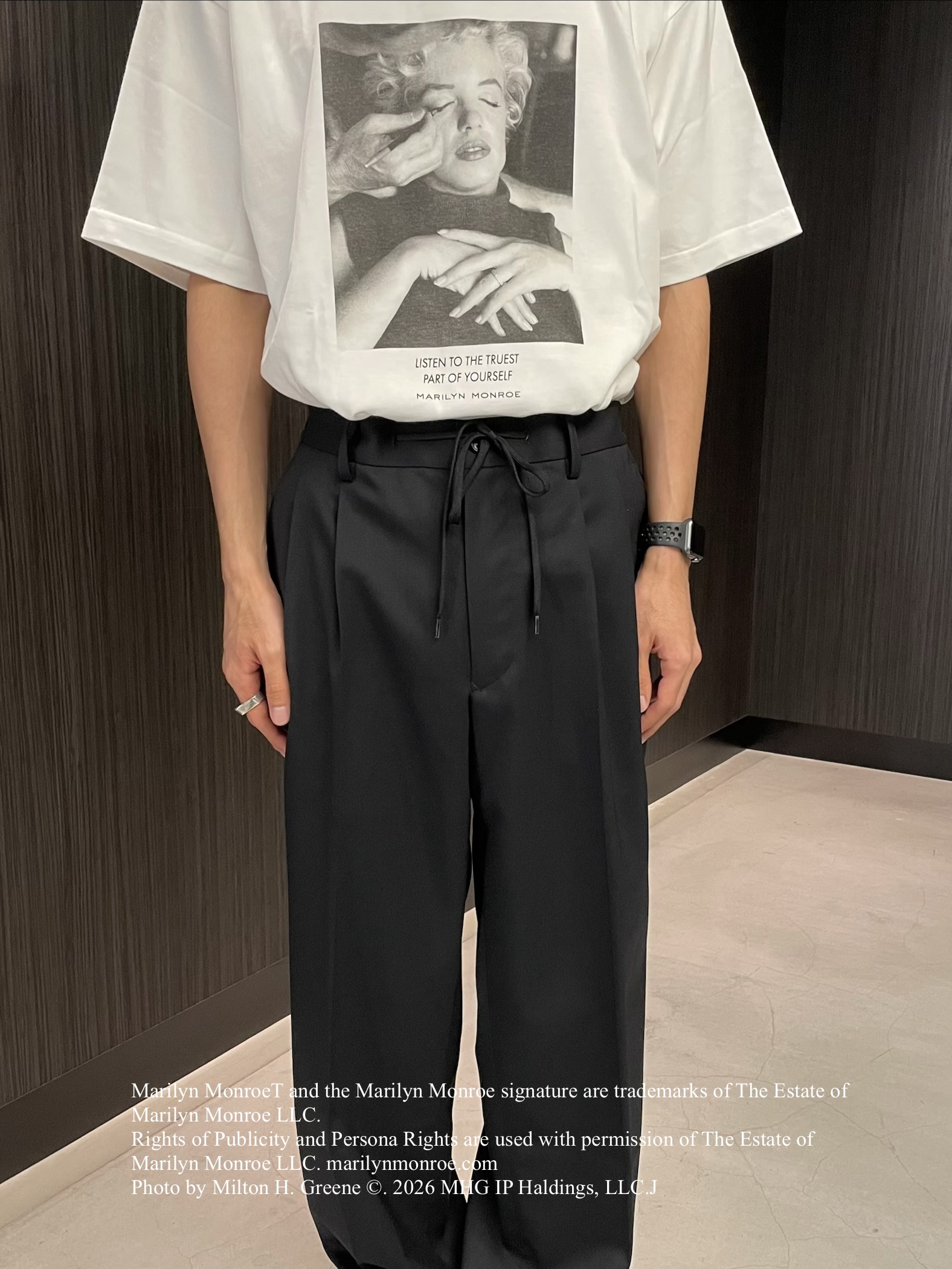Okdさんの「TAKEO KIKUCHI｜【BOWLER HAT LABEL】TWギャバジン ワイドイージースラックス」を使ったコーディネート