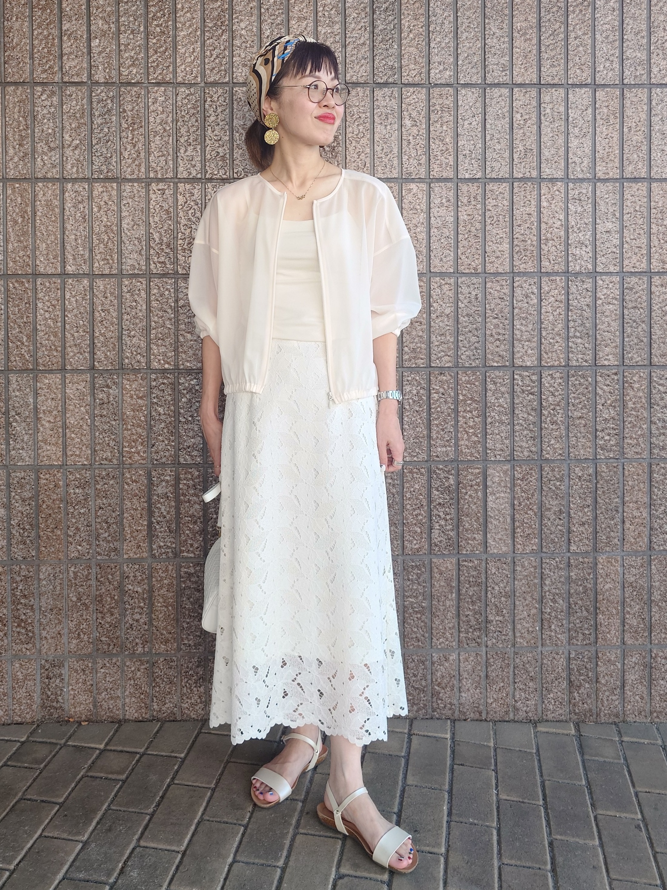 MUTSUKOさんの「UNTITLED｜トリコットシアーブラウス」を使ったコーディネート