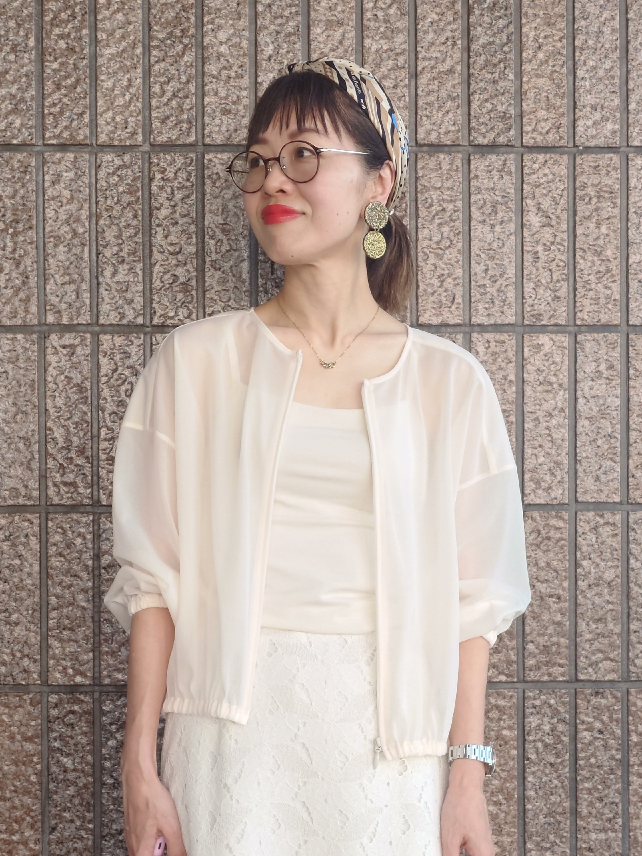 MUTSUKOさんの「UNTITLED｜トリコットシアーブラウス」を使ったコーディネート