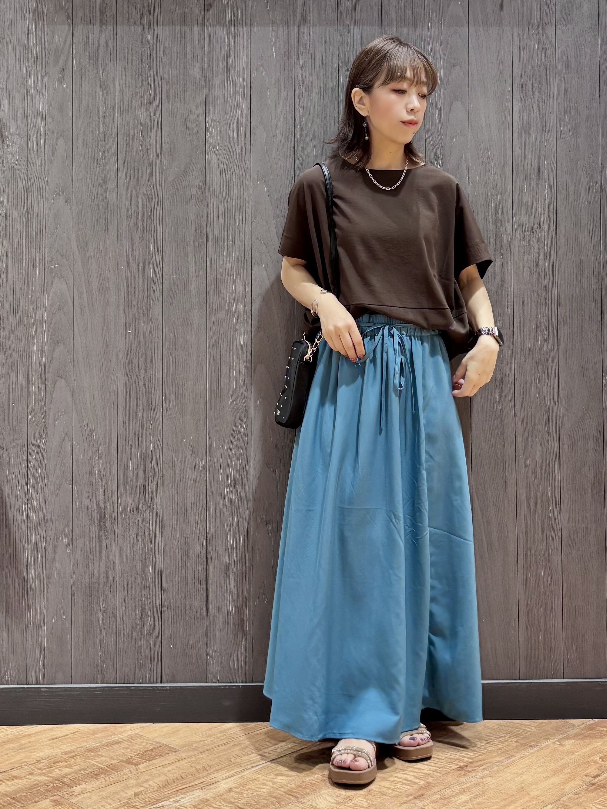 meiさんの「SHOO･LA･RUE｜【洗濯機可/セットアップ可】軽凛(かろりん) シンプル上品 ひんやり切替コクーントップス」を使ったコーディネート