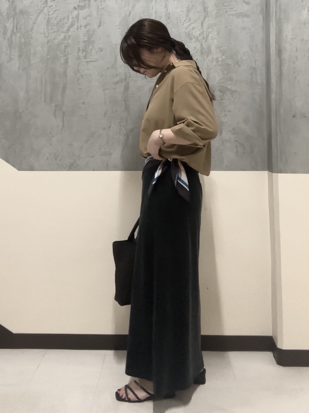 mutsuさんの「UNTITLED｜【セットアップ可/UVカット/接触冷感】エアリークールドロストシャツ」を使ったコーディネート
