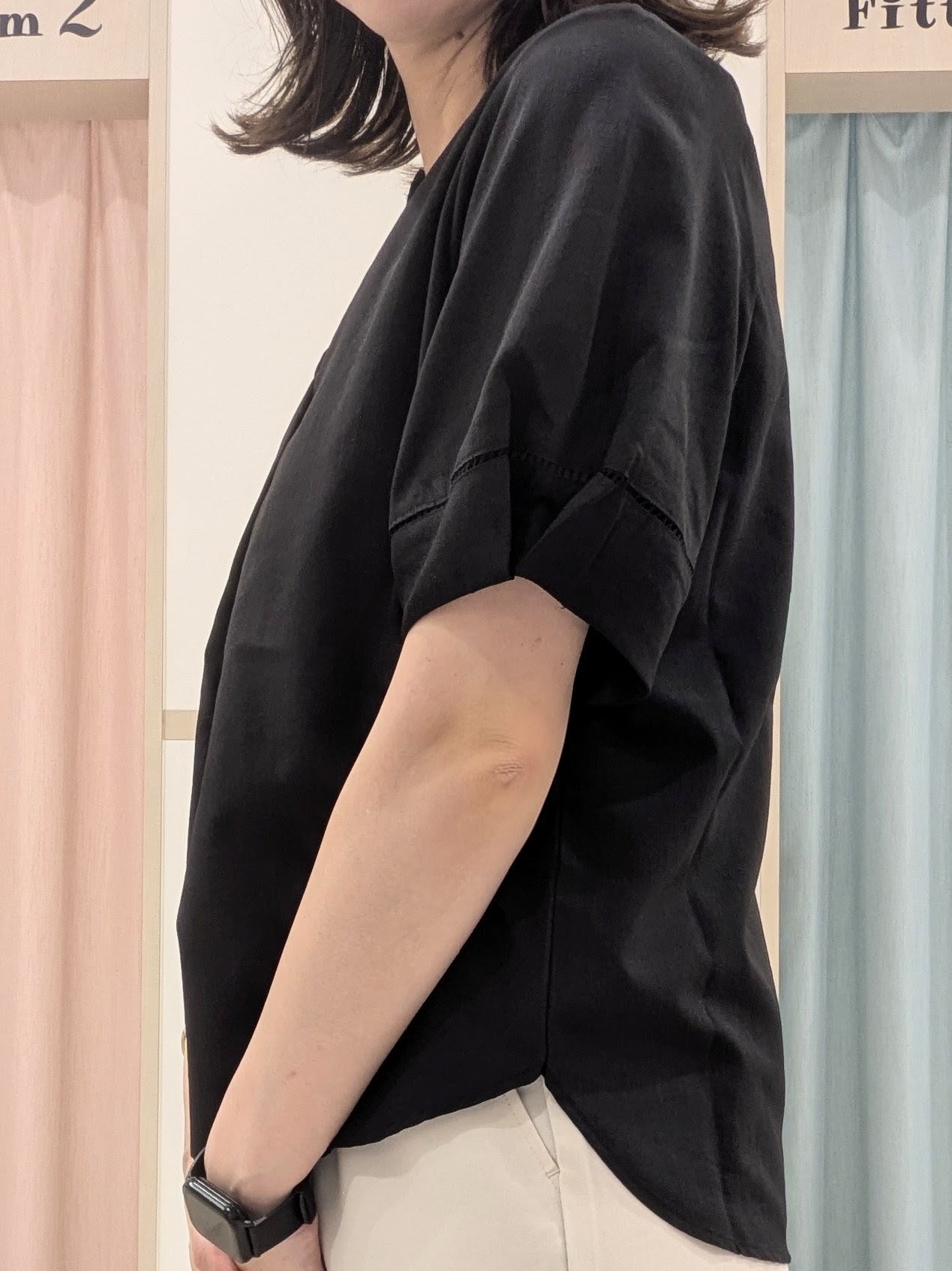 miyuさんの「SHOO･LA･RUE｜【洗濯後しわになりにくい／インせずきまる】麻調ハシゴレーススキッパーブラウス」を使ったコーディネート