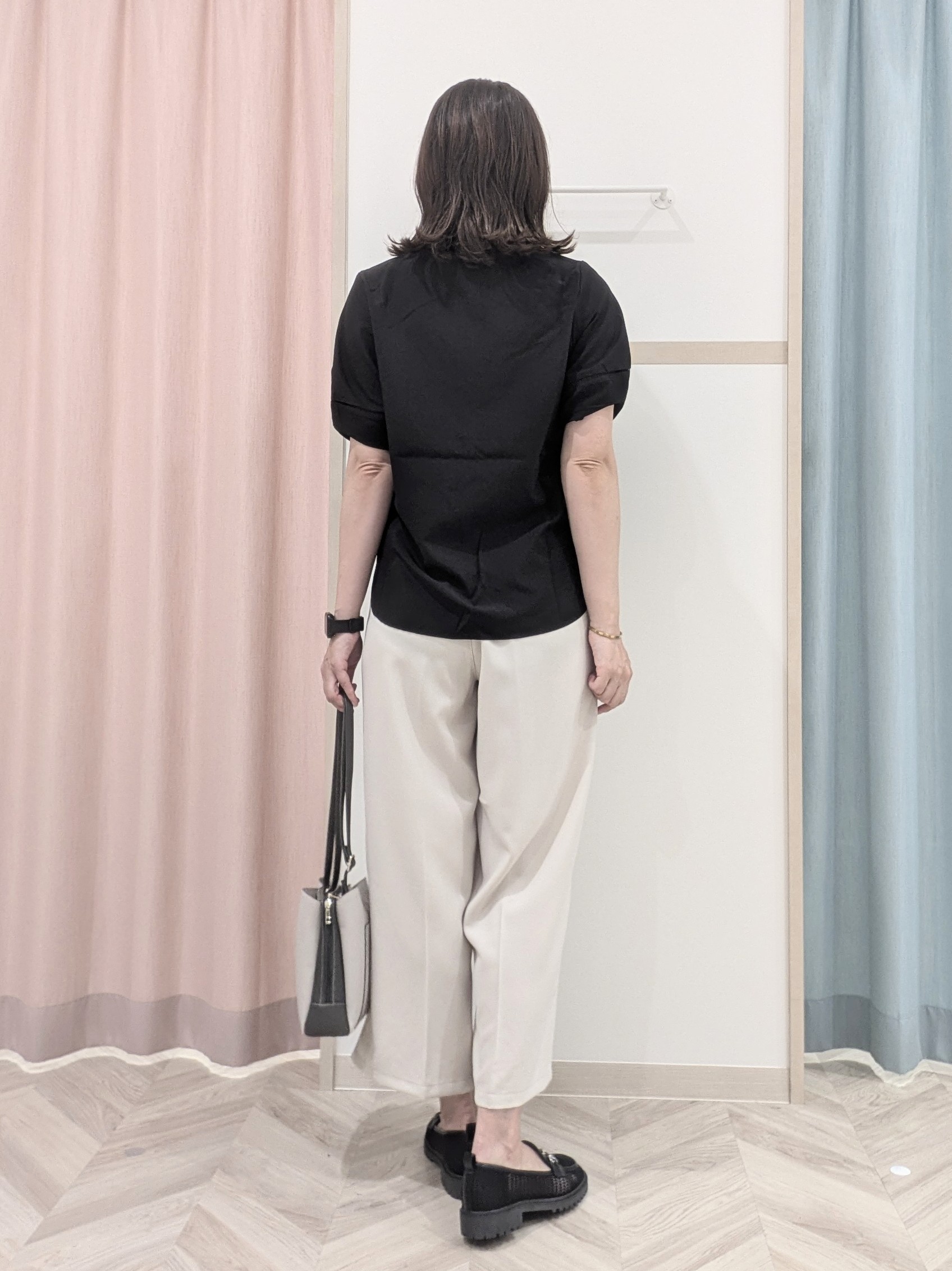 miyuさんの「SHOO･LA･RUE｜【洗濯後しわになりにくい／インせずきまる】麻調ハシゴレーススキッパーブラウス」を使ったコーディネート