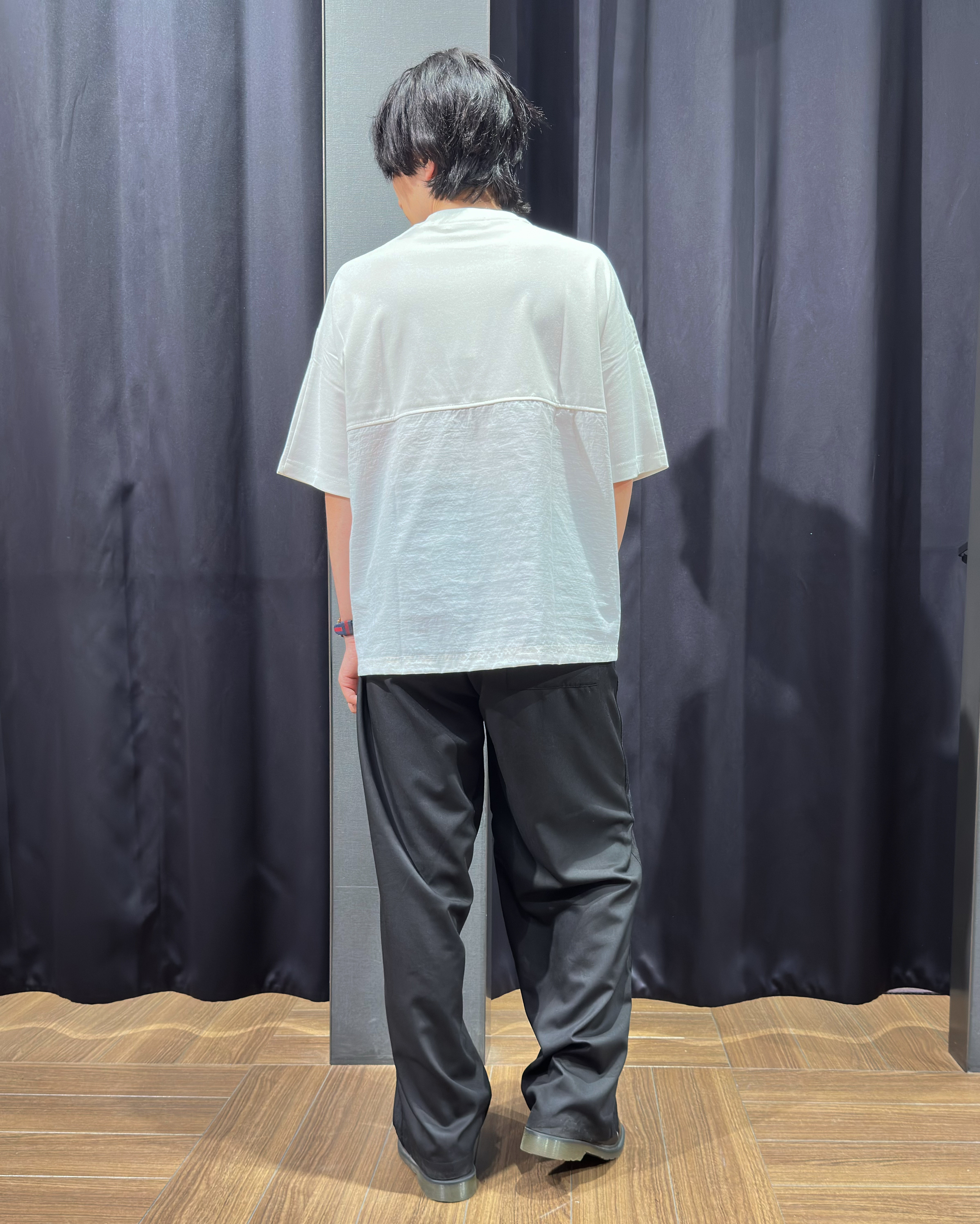tomoyaさんの「THE SHOP TK｜【ゆったりシルエット】前後切り替え 半袖Tシャツ」を使ったコーディネート