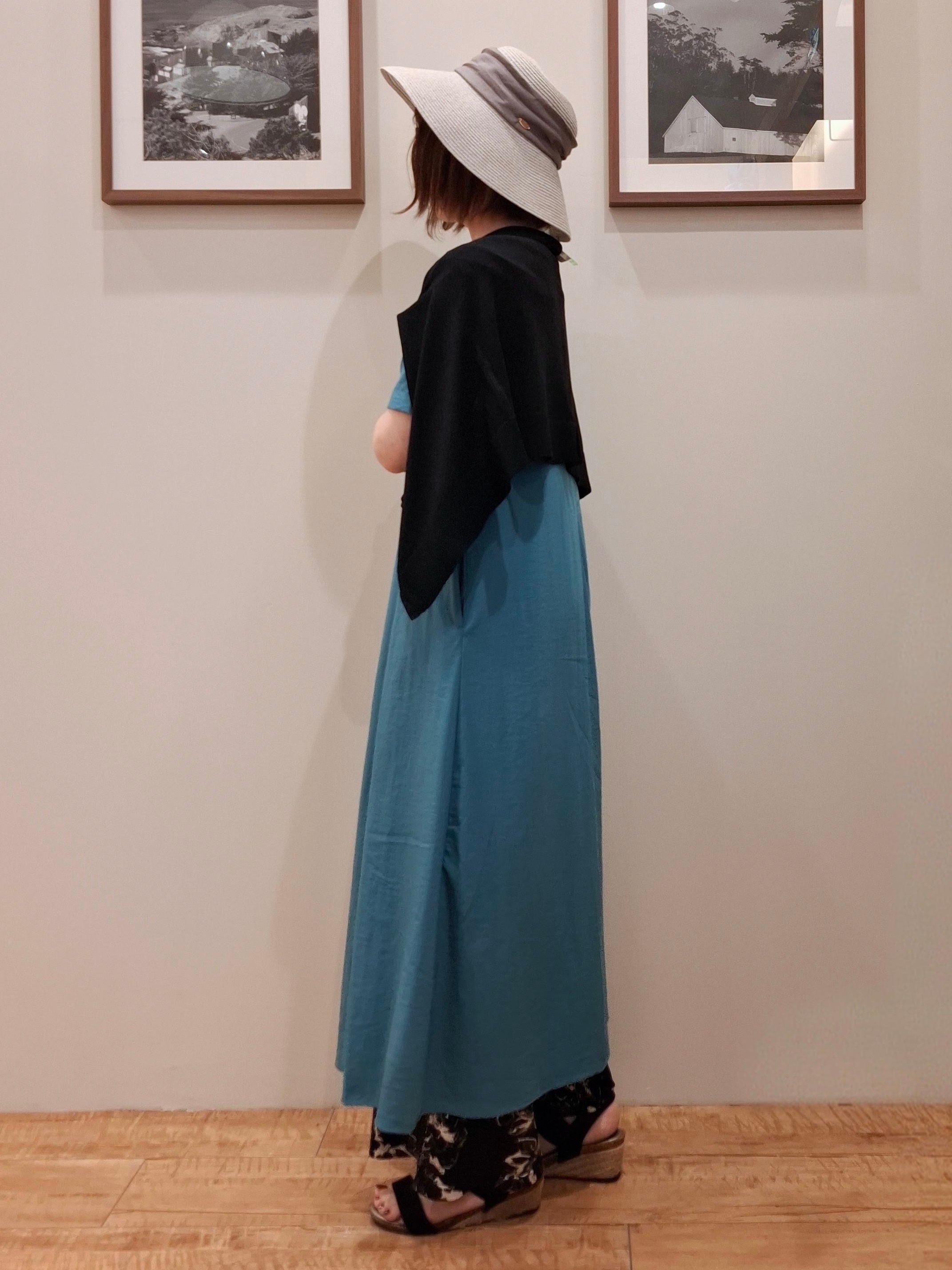 まあるさんの「SHOO･LA･RUE｜【S-LL/洗濯機可/セットアップ可】軽凛(かろりん) ひんやり切替ワンピース」を使ったコーディネート