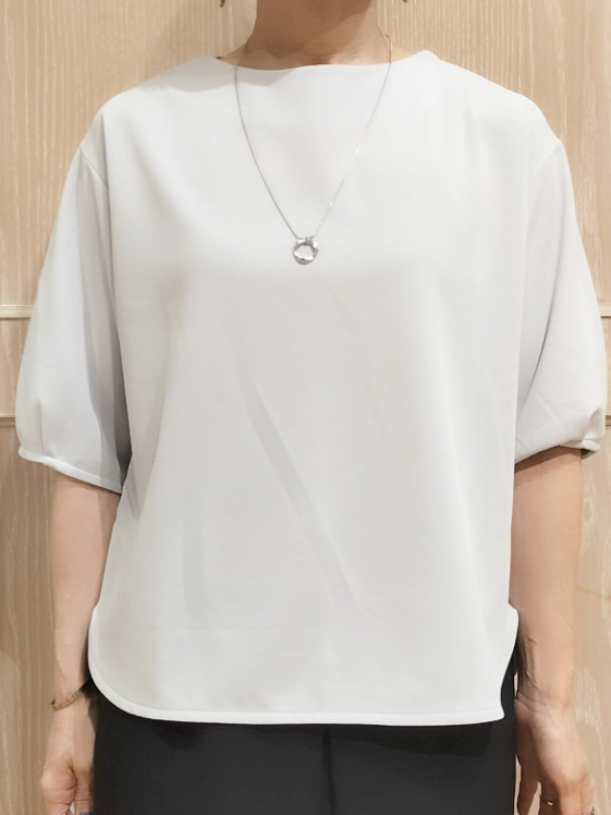 YUKIさんの「SHOO･LA･RUE｜【2点セット／洗濯機可／S-LL】インせず着られる ネックレス付き5分袖Ｔシャツ」を使ったコーディネート