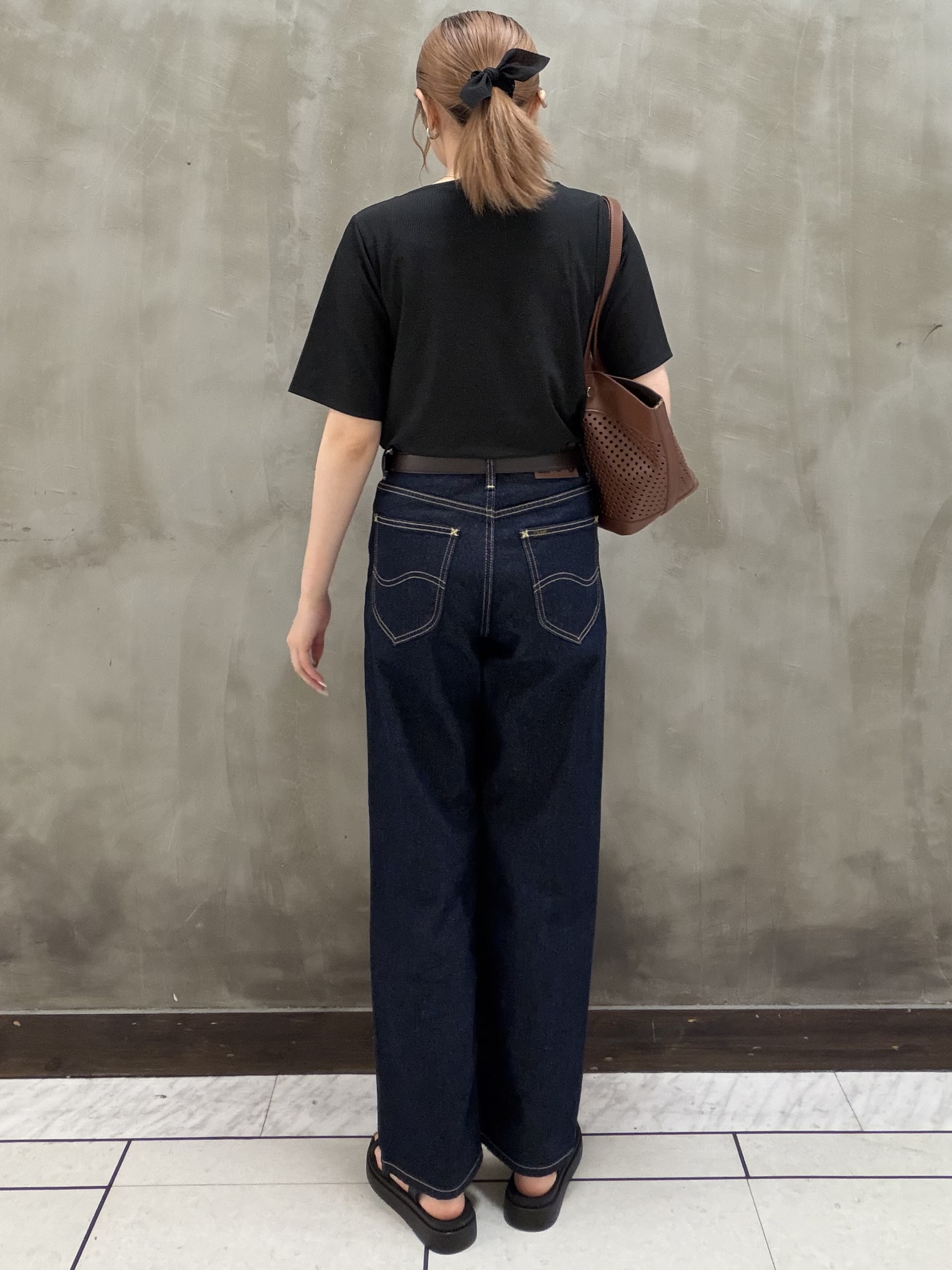 maiさんの「grove｜ドレープネックテレコTシャツ」を使ったコーディネート