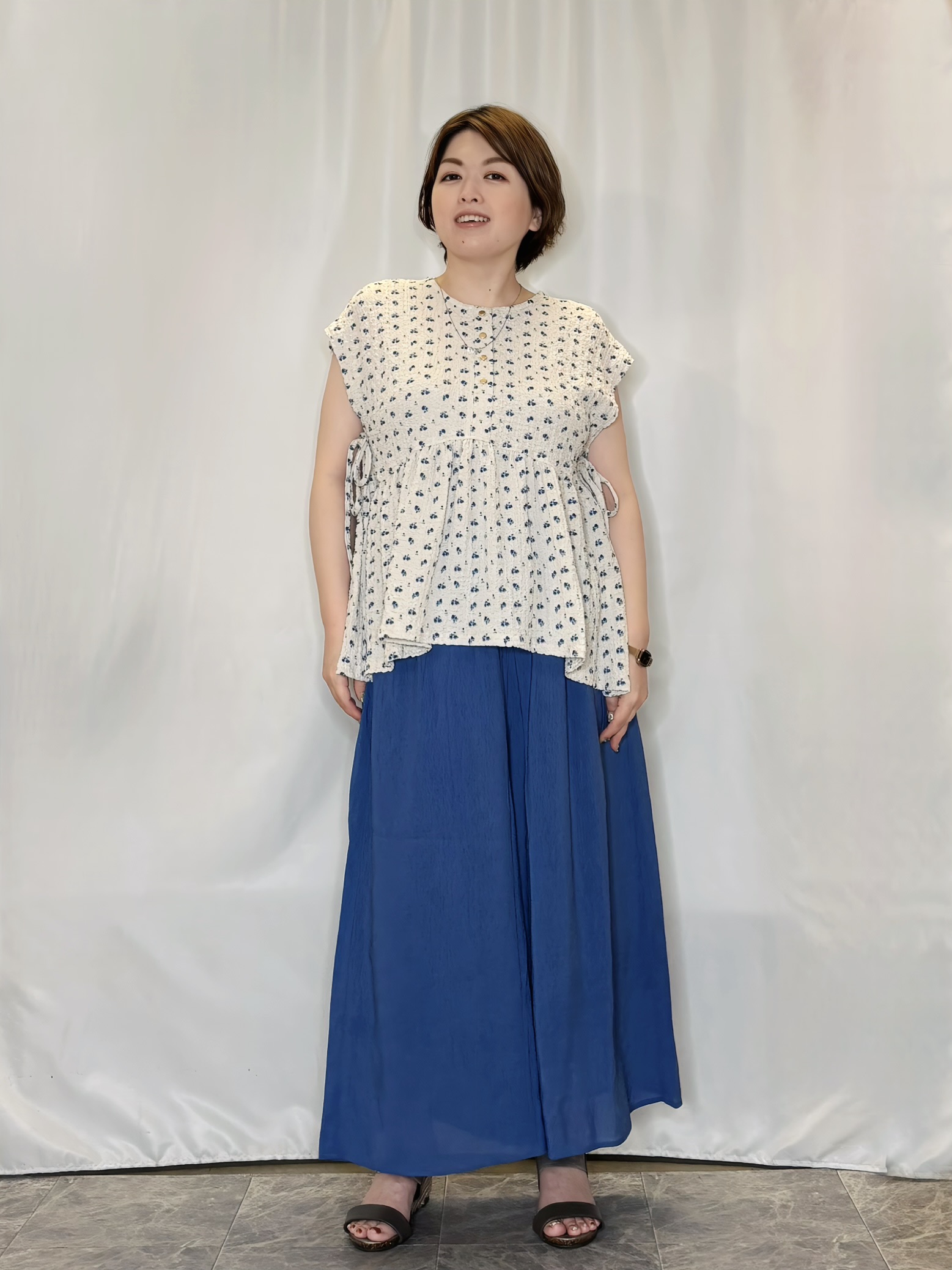 たみさんの「SHOO･LA･RUE｜【ひんやり/体型カバー】冷房、UV対策で持ってて安心 さらさら五分袖ボレロカーディガン」を使ったコーディネート