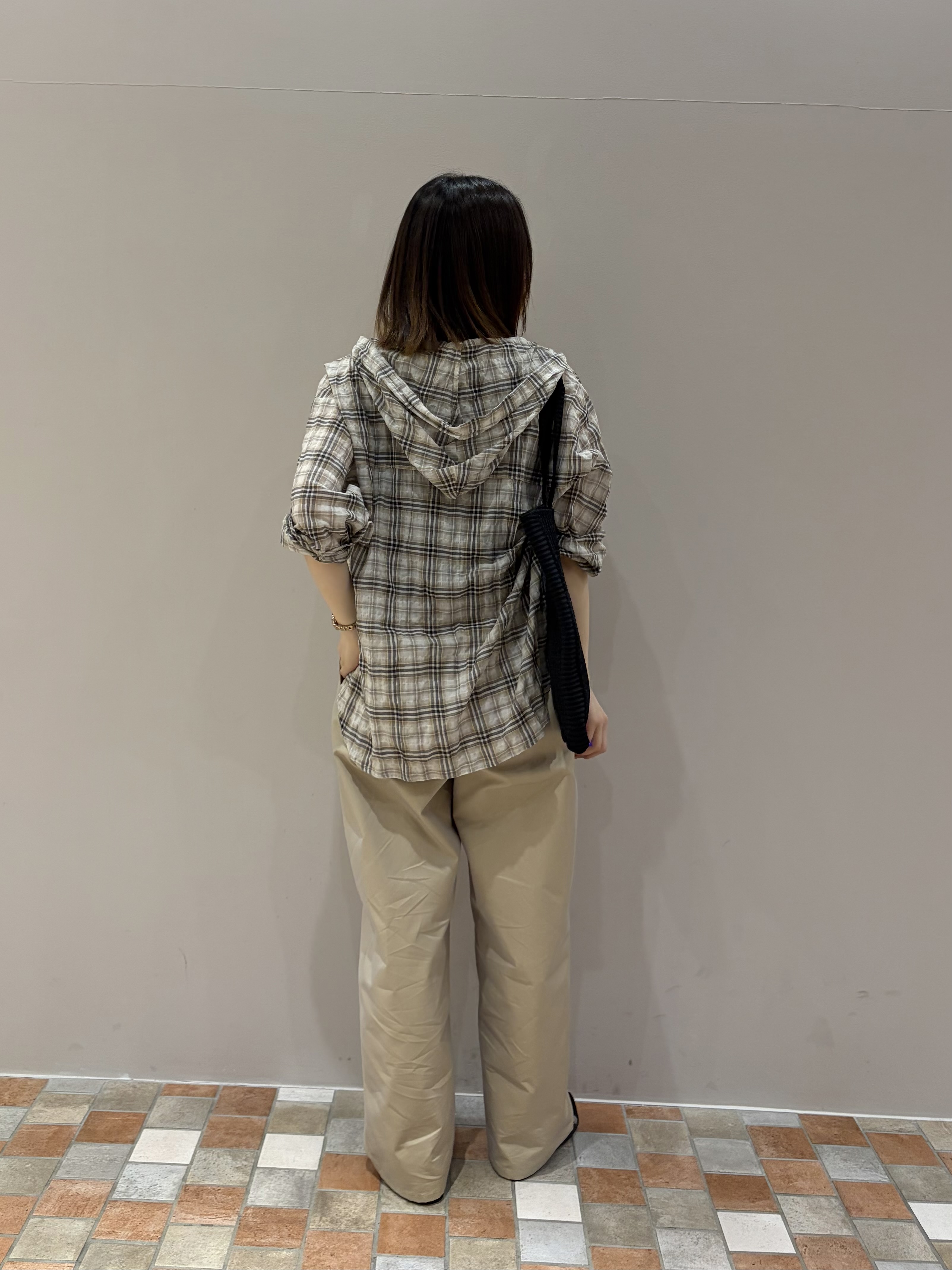 amiさんの「INDIVI｜ラインロングネックレス」を使ったコーディネート