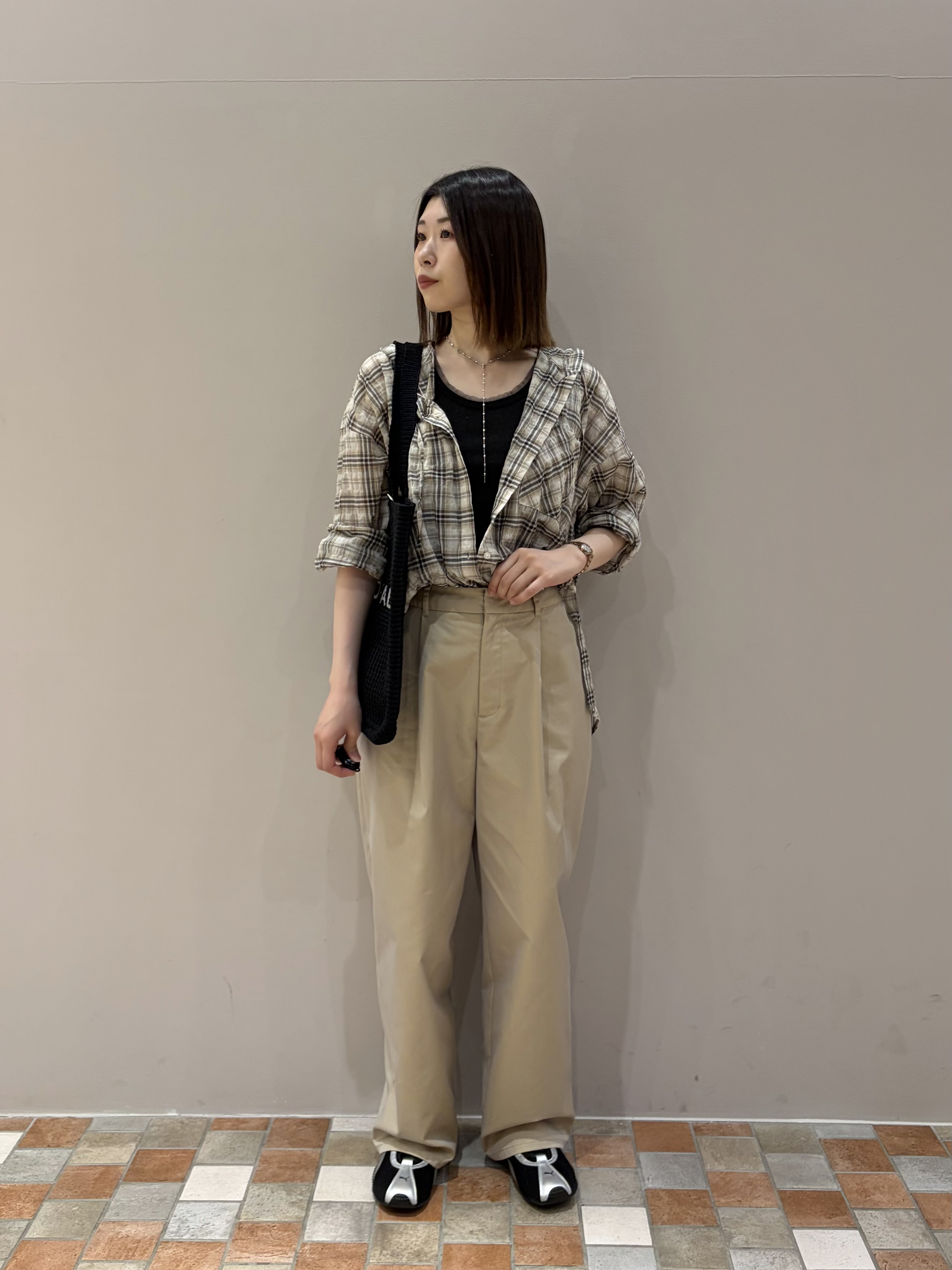 amiさんの「INDIVI｜ラインロングネックレス」を使ったコーディネート