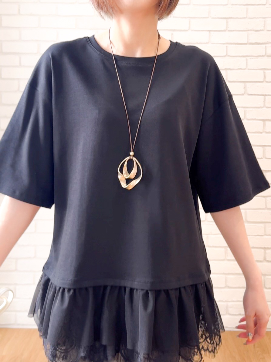 𝐜𝐡𝐢𝐤𝐚さんの「SHOO･LA･RUE｜ひんやり裾レースTシャツ」を使ったコーディネート