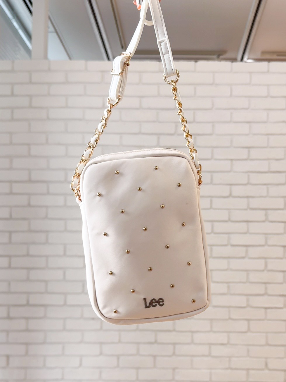 𝐜𝐡𝐢𝐤𝐚さんの「SHOO･LA･RUE｜ひんやり裾レースTシャツ」を使ったコーディネート