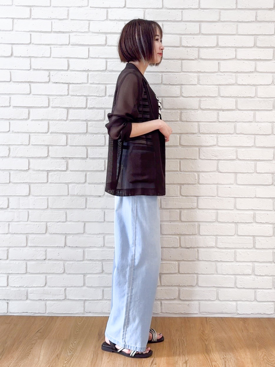 𝐜𝐡𝐢𝐤𝐚さんの「SHOO･LA･RUE｜【S-LL】見せてもキレイ スクエアネック リブタンクトップ」を使ったコーディネート