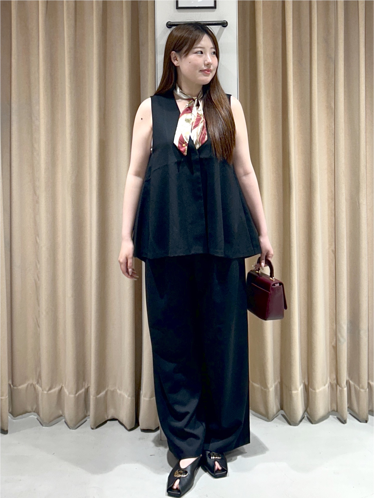 sayaさんの「OPAQUE.CLIP｜【吸水速乾】フレアジレ《洗濯機OK／セットアップ対応可》」を使ったコーディネート