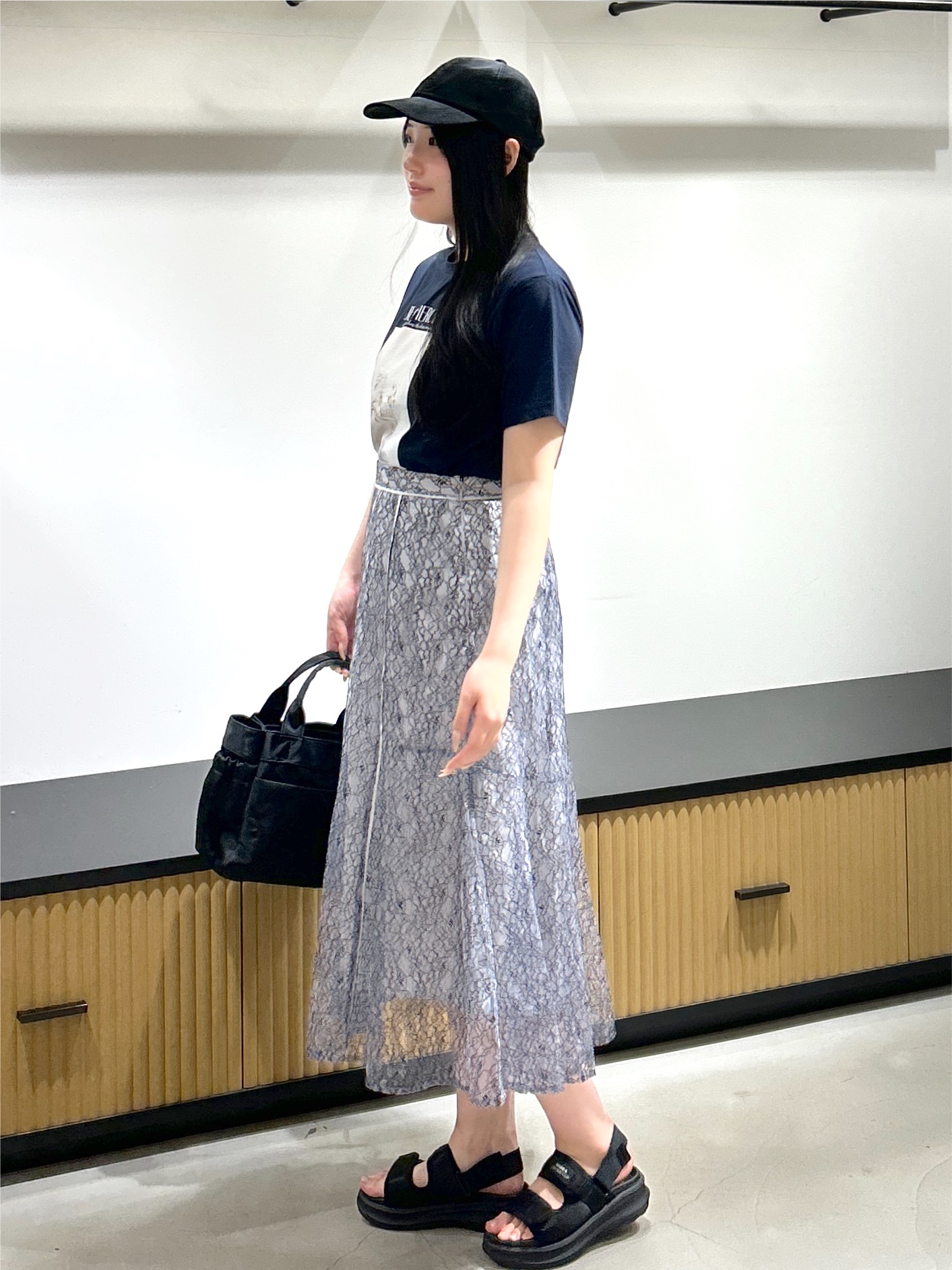 sayaさんの「OPAQUE.CLIP｜【UV】フラワープリントTシャツ≪洗濯機OK／接触冷感≫」を使ったコーディネート