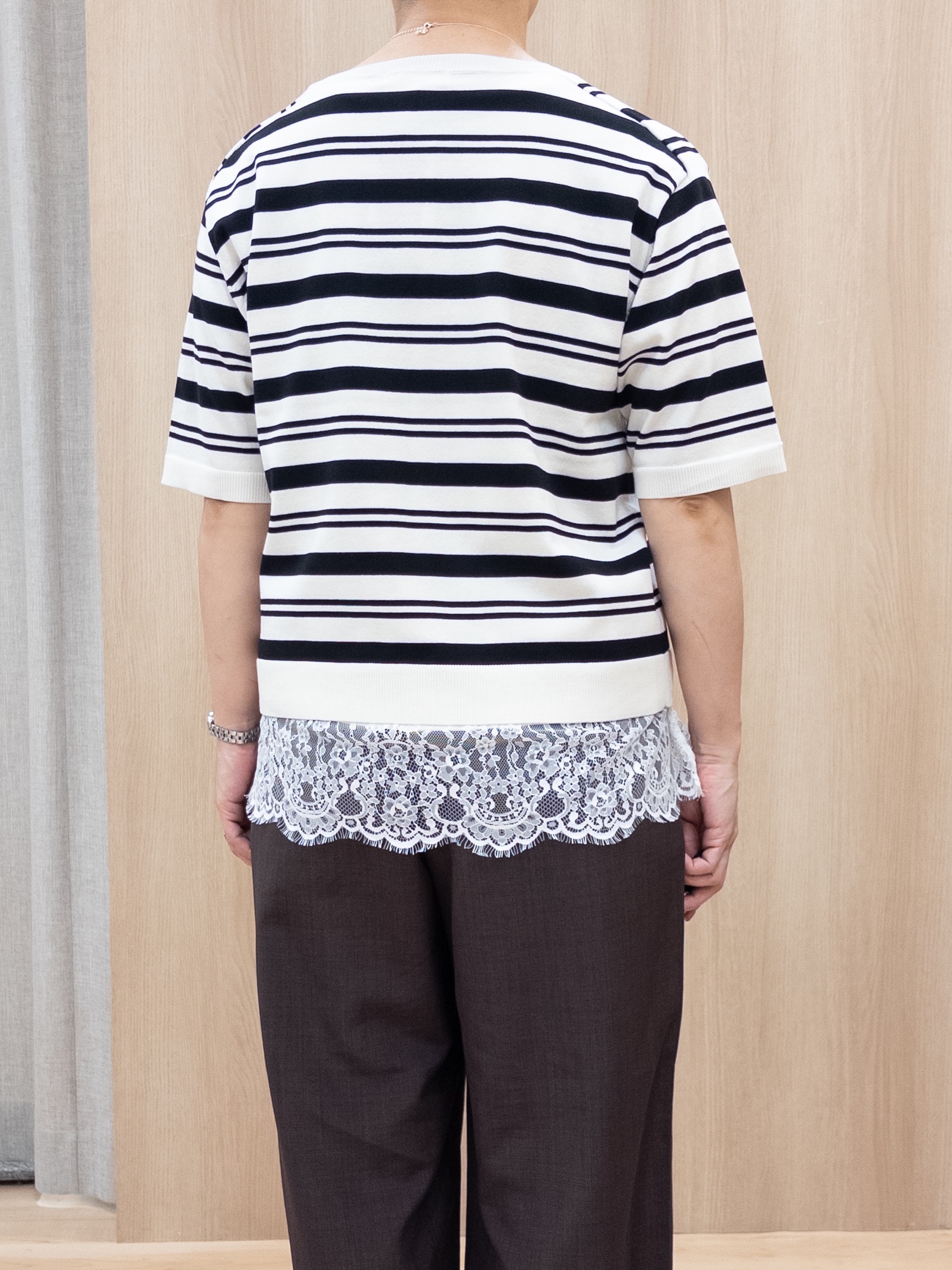 シュウコさんの「grove｜【ひんやり・UVカット・洗濯機◎】Tシャツ感覚で着られるコットン混ニット」を使ったコーディネート