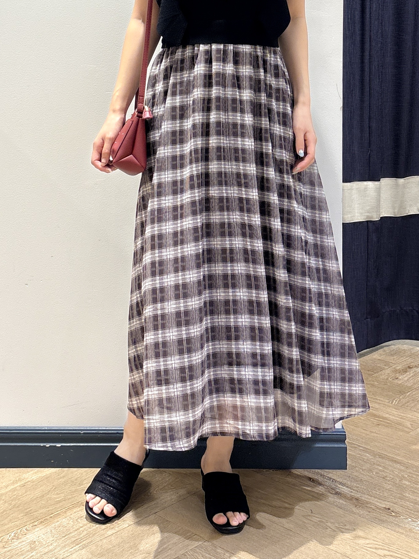 ayakaさんの「grove｜【低身長さんも選べる着丈・洗濯機◎】1枚で華やか 肩フリルニットドッキングワンピース」を使ったコーディネート