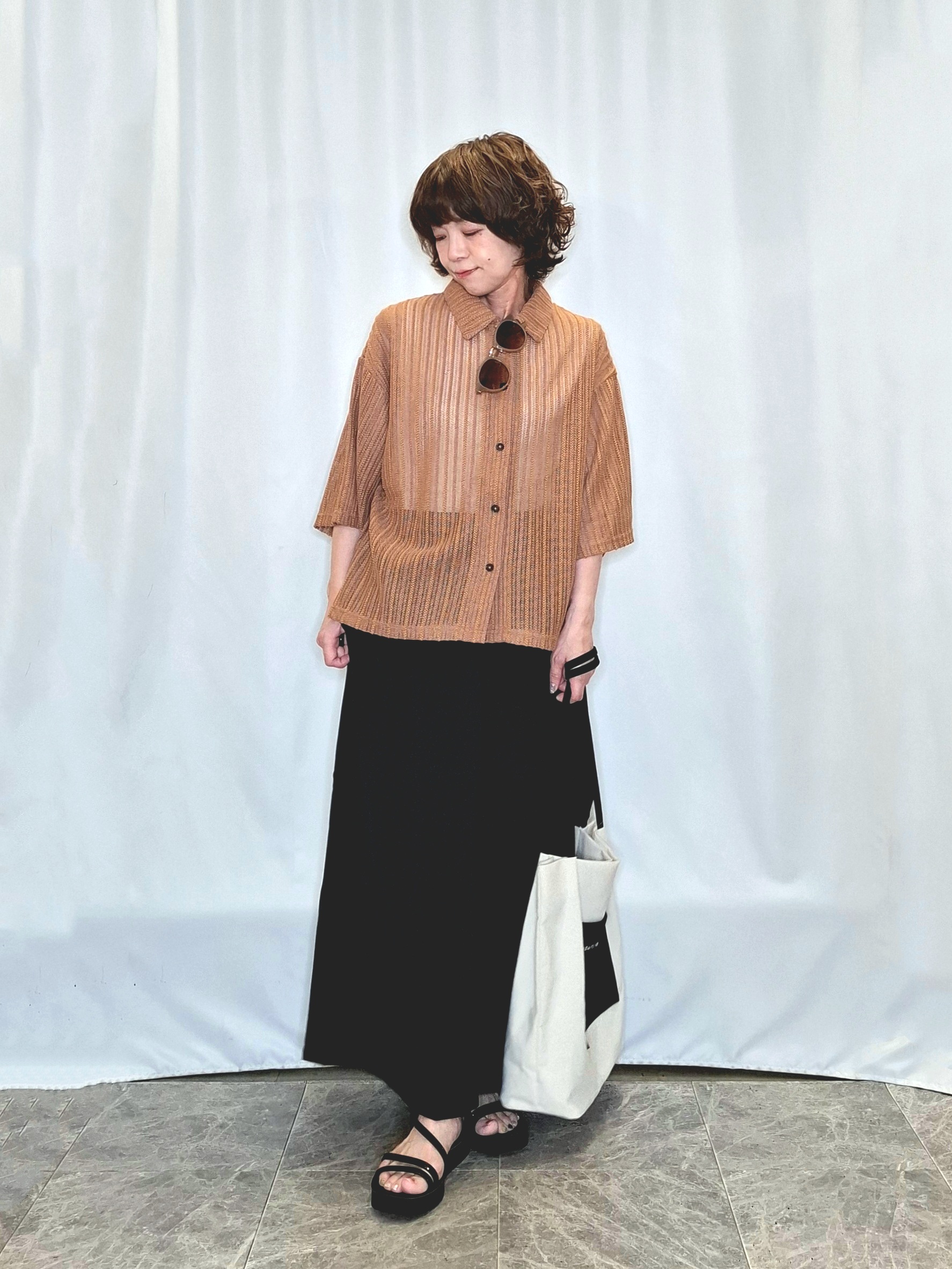 ぬーさんの「SHOO･LA･RUE｜【洗濯機可/S-LL】軽やかで涼しげな 透かしレース風前開きシャツ」を使ったコーディネート