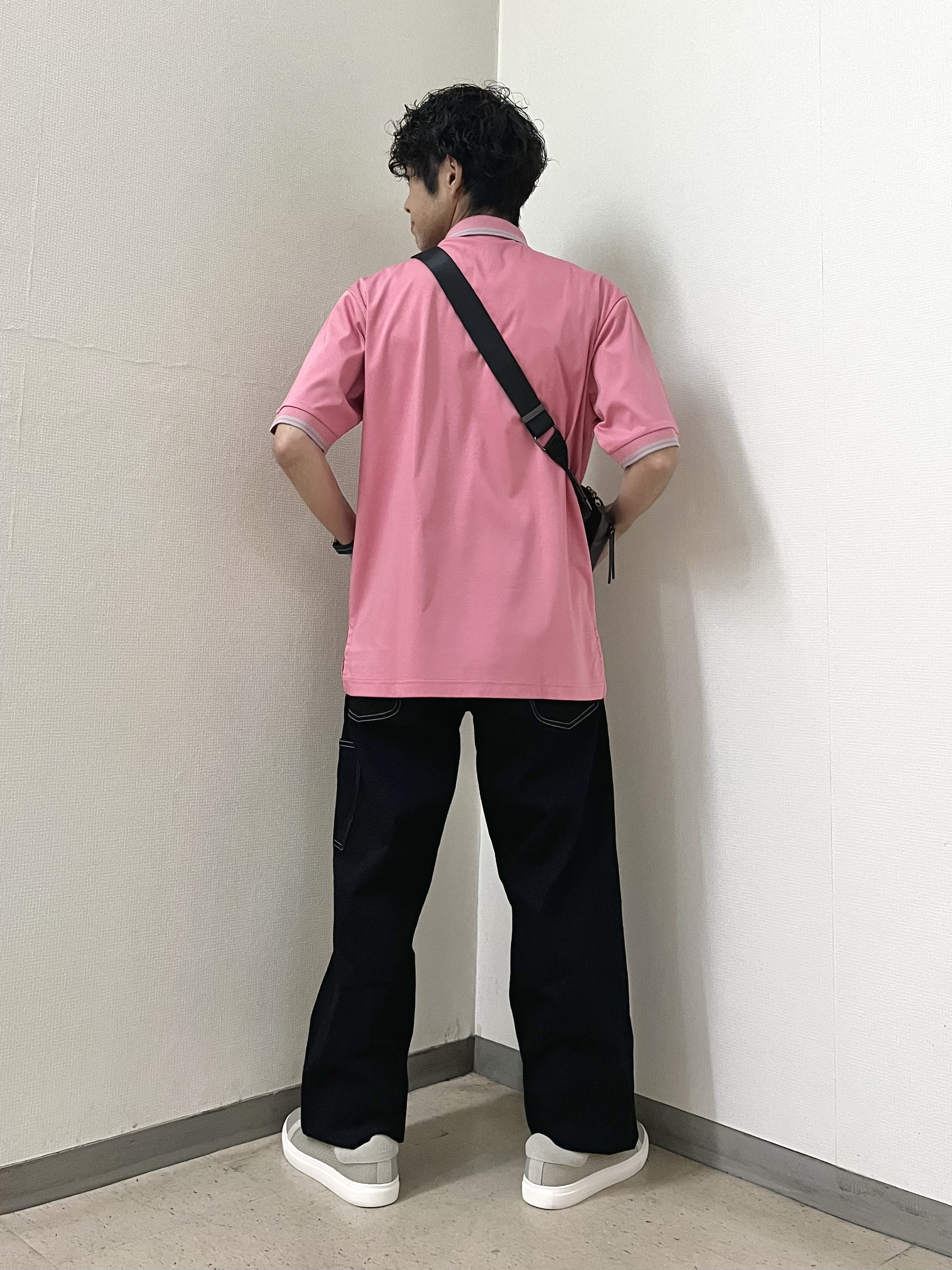 URAさんの「TAKEO KIKUCHI｜【BOWLER HAT LABEL】アイスクリアコットン ボーラーハットウォーカー ポロシャツ」を使ったコーディネート