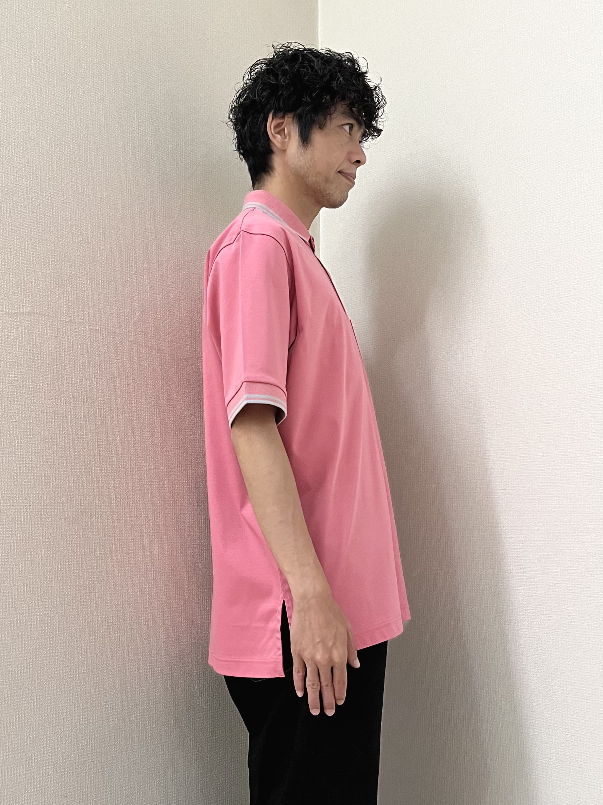 URAさんの「TAKEO KIKUCHI｜【BOWLER HAT LABEL】アイスクリアコットン ボーラーハットウォーカー ポロシャツ」を使ったコーディネート