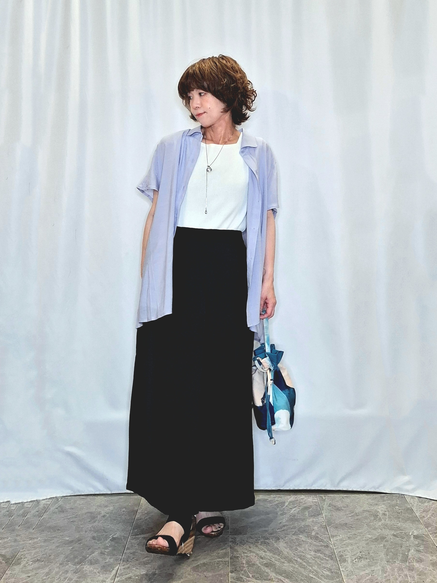 ぬーさんの「SHOO･LA･RUE｜【ひんやり/UV】ほんのりシアーで上品な バックギャザーブラウス」を使ったコーディネート