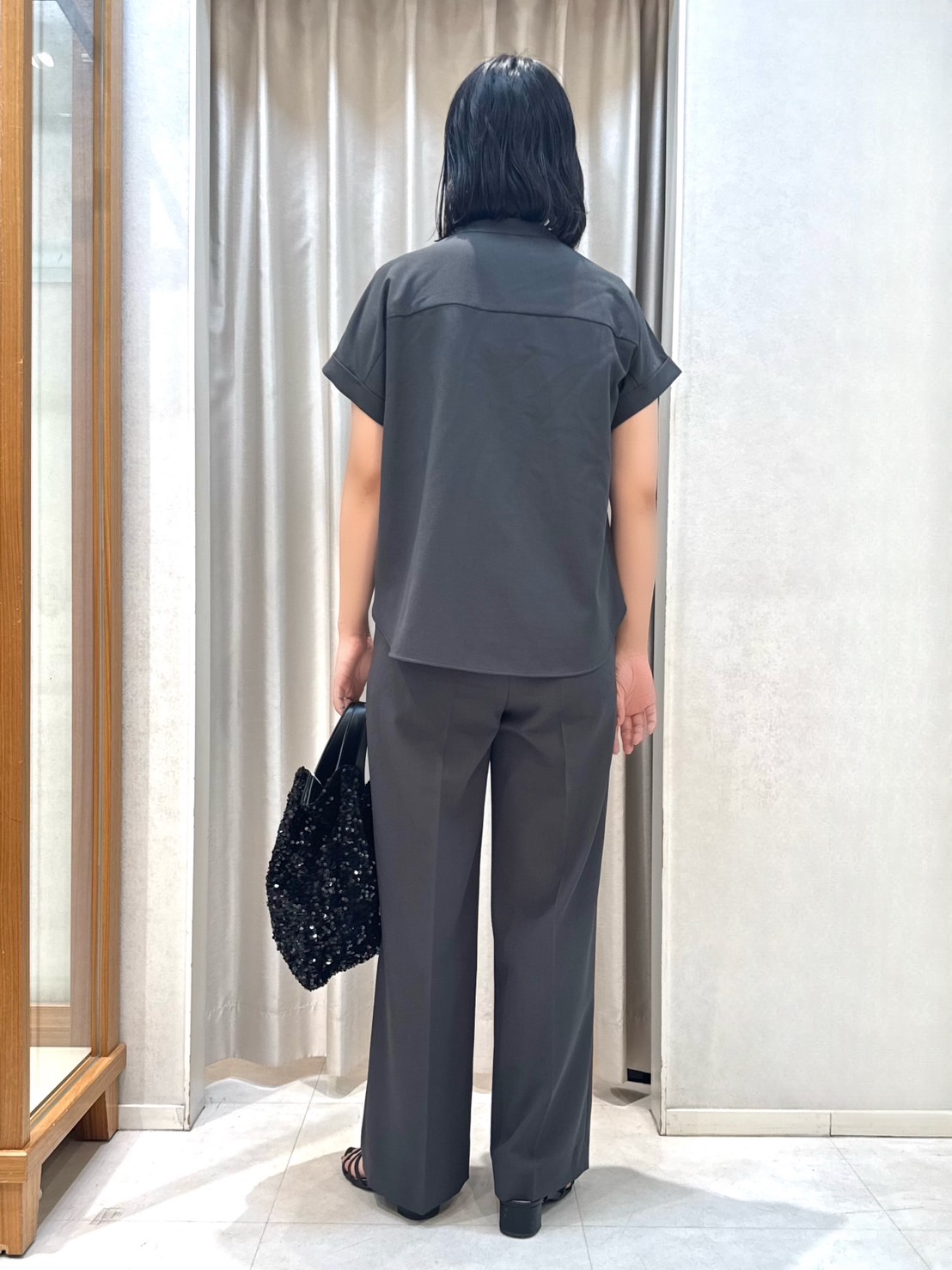 しばたさんの「UNTITLED｜【セットアップ可/通気性/UVカット】エアリークールブラウス」を使ったコーディネート