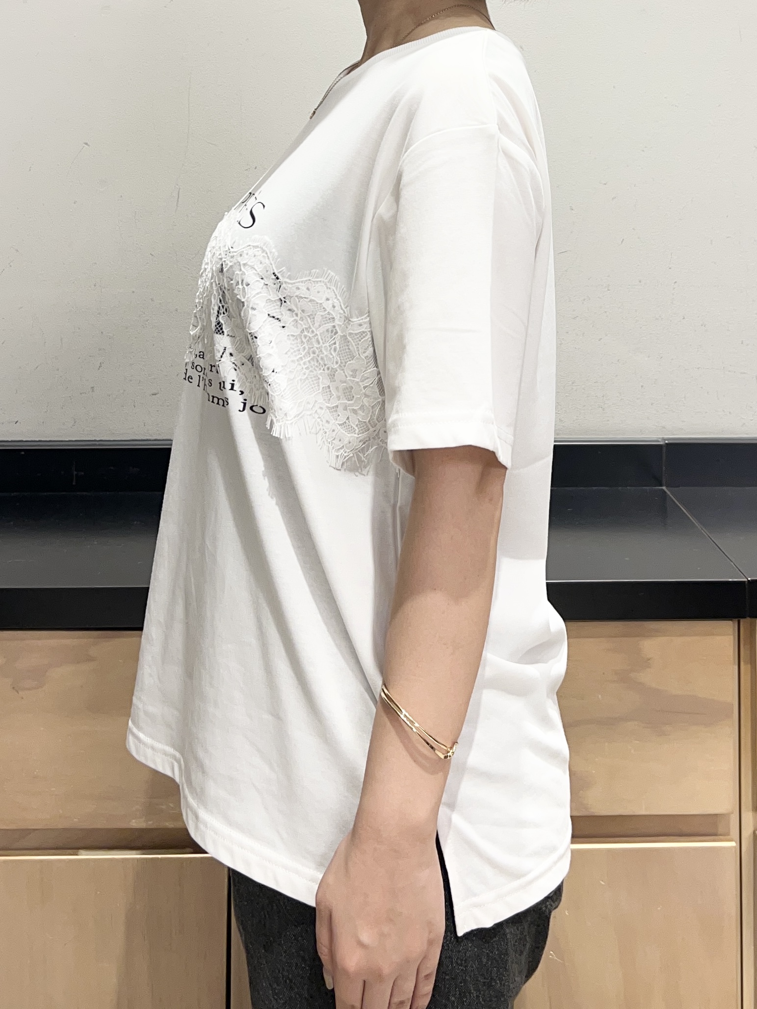 かのさんの「THE SHOP TK｜【ひんやり/吸水速乾/UV/防しわ】ON/OFFどちらにも 軽やか半袖ジャケット」を使ったコーディネート