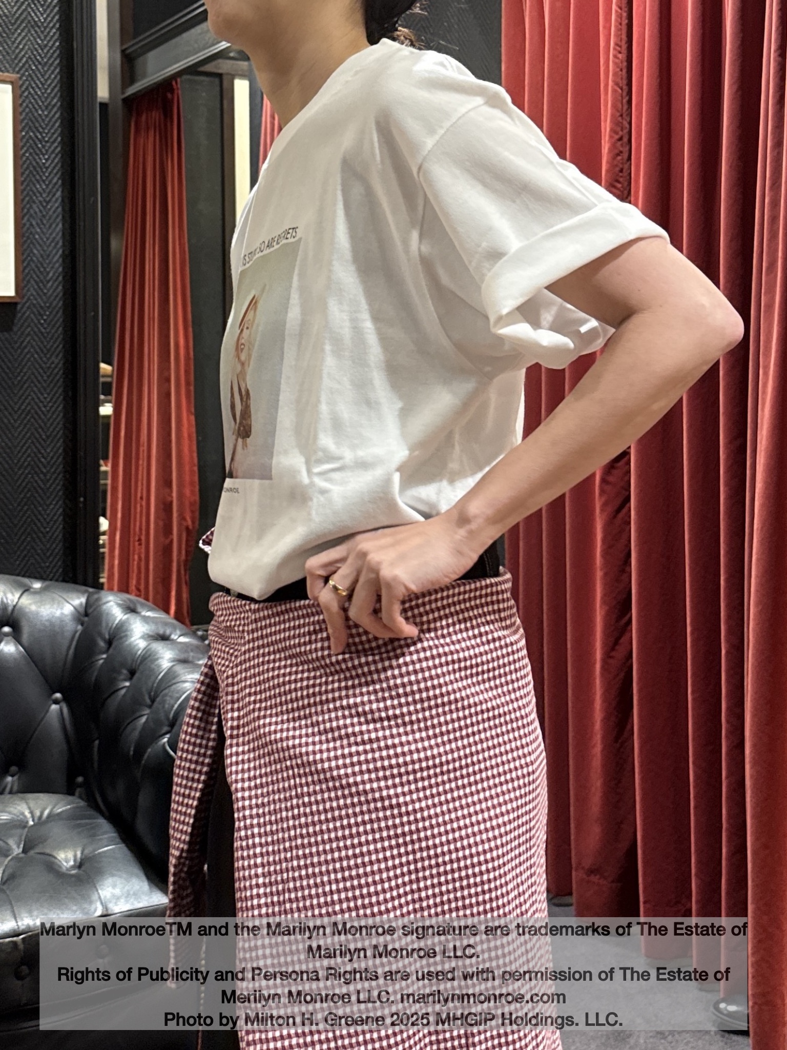 神野（jinno）さんの「TAKEO KIKUCHI｜【別注】マリリン・モンロー/フォトTシャツ」を使ったコーディネート