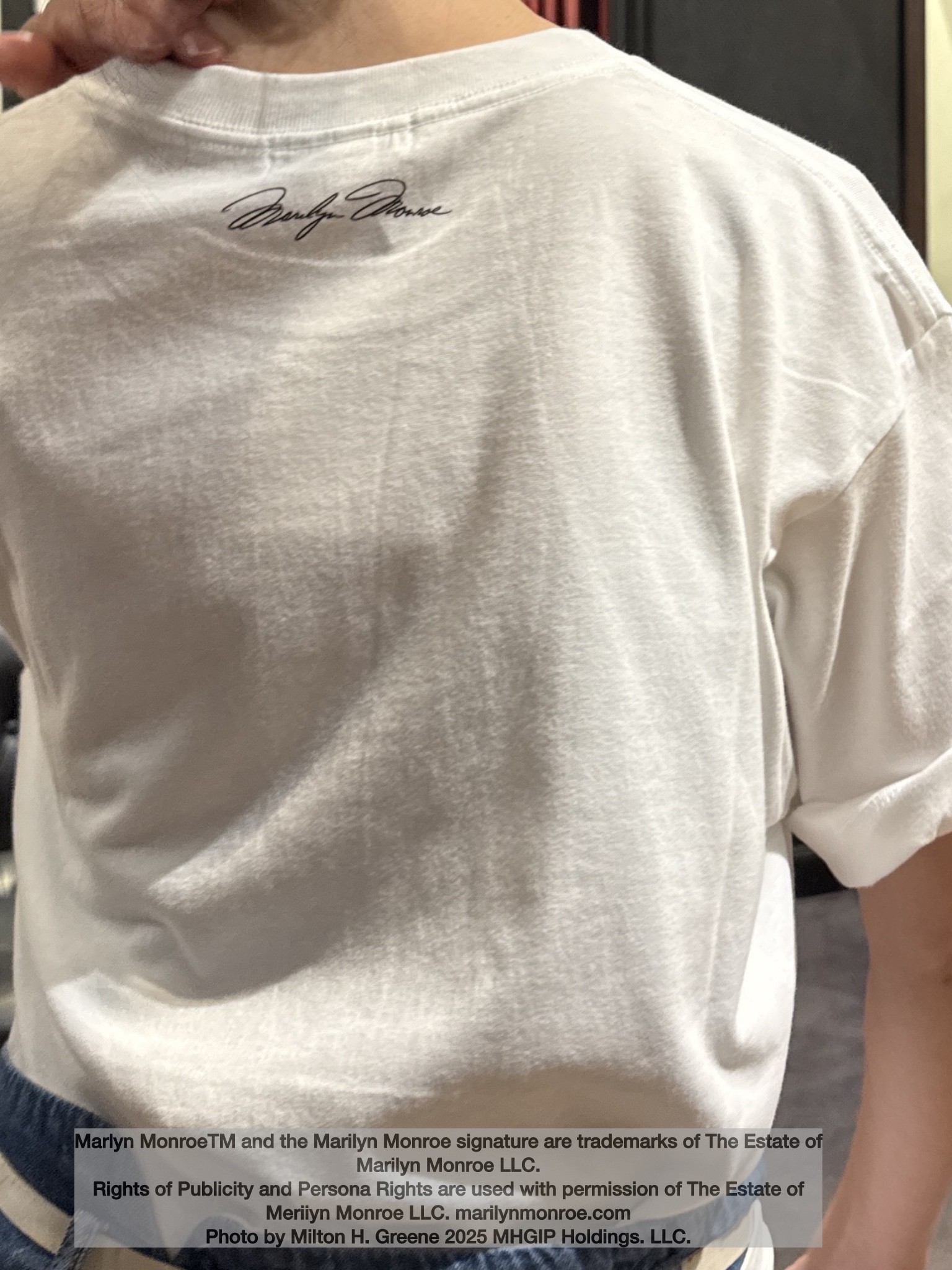 神野（jinno）さんの「TAKEO KIKUCHI｜【別注】マリリン・モンロー/フォトTシャツ」を使ったコーディネート