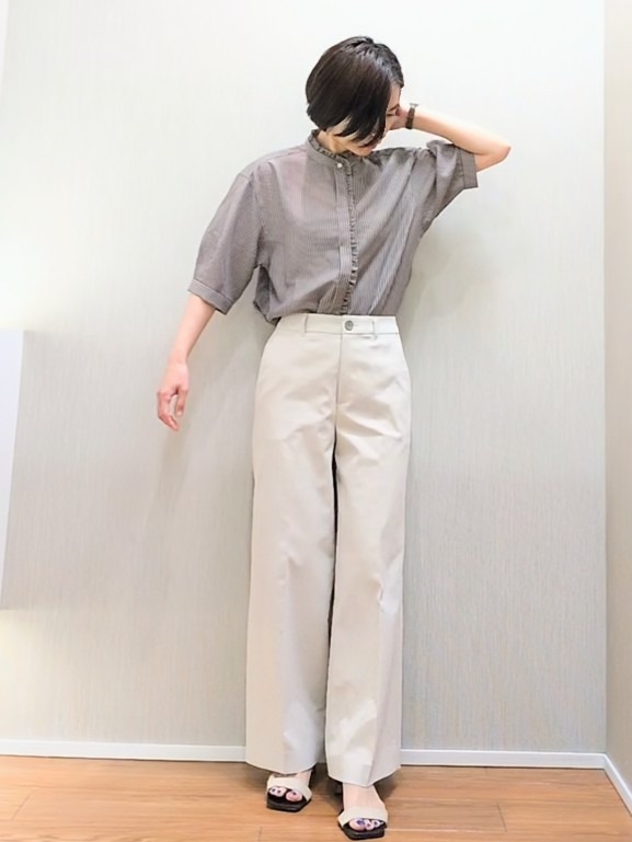 ミズタさんの「UNTITLED｜【接触冷感/洗える/後ろウエストゴム】オックスワイドパンツ」を使ったコーディネート